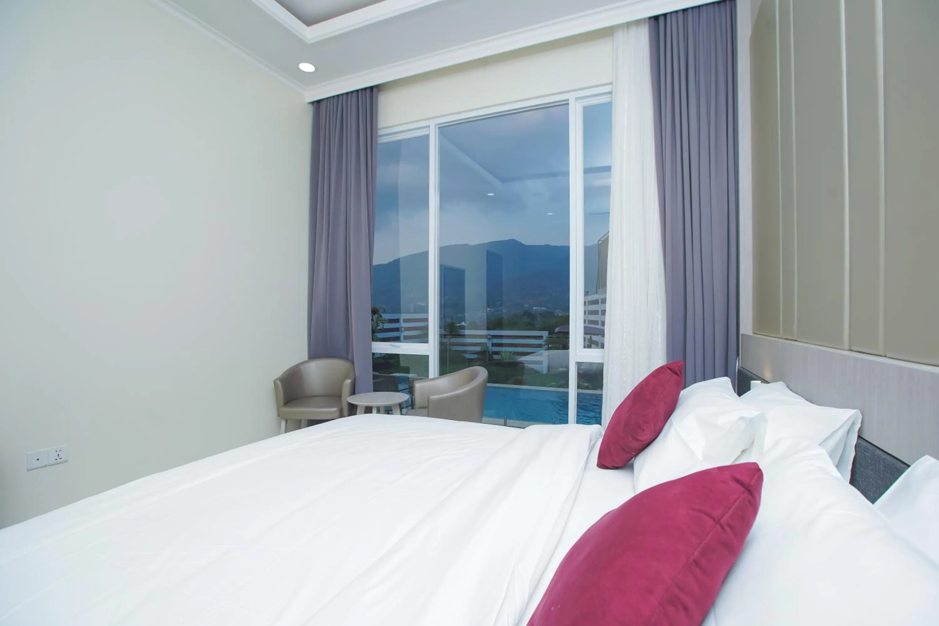 Bed in Nirvana Villas Puncak