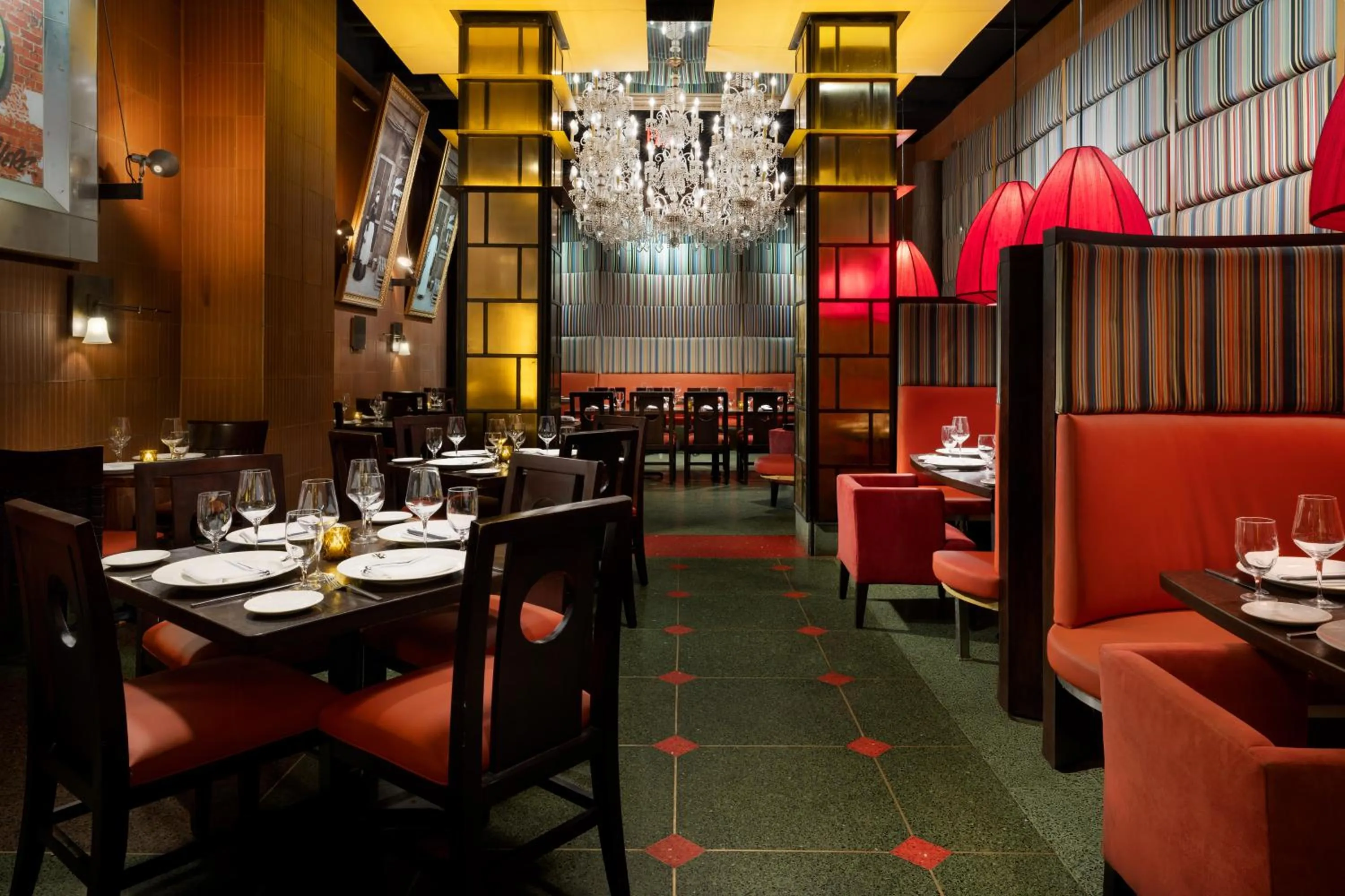 Restaurant/places to eat in New Yorker by Lotte Hotels