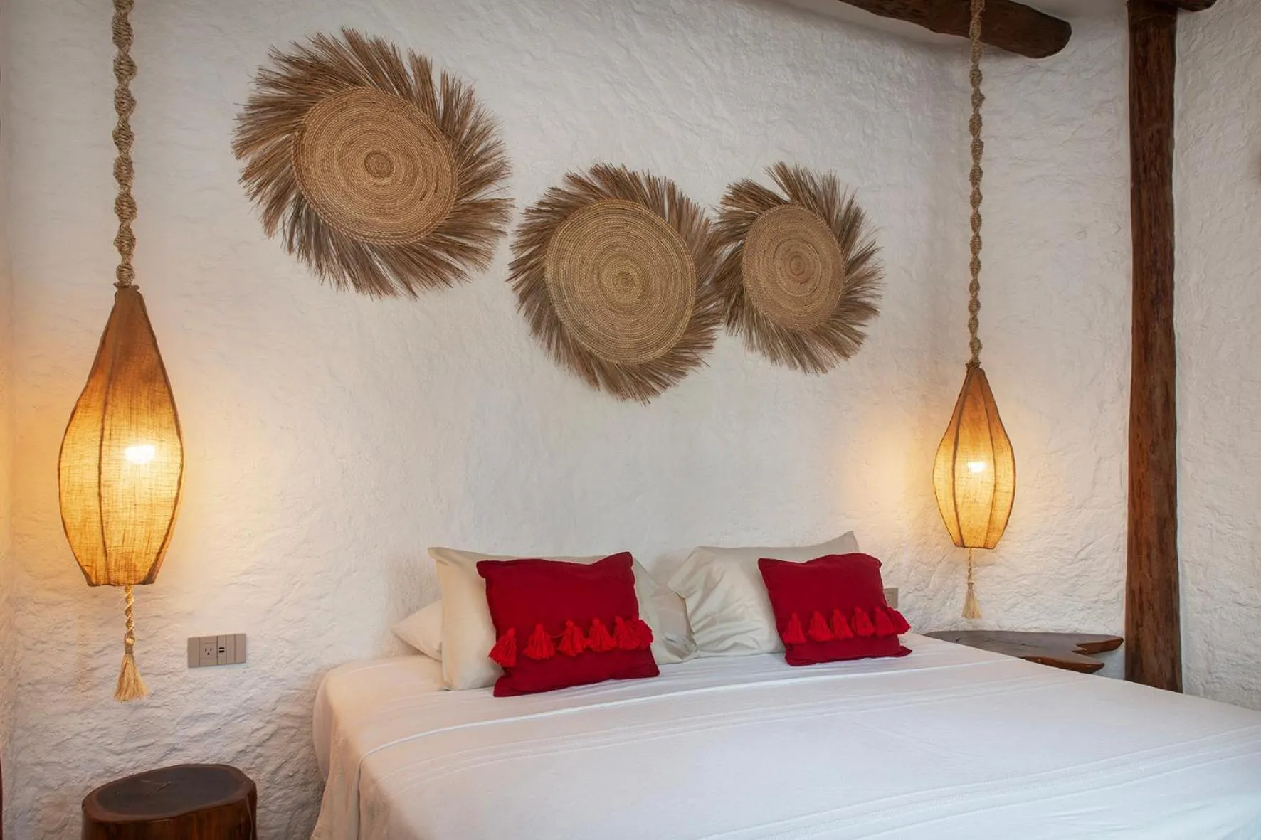 Bed in Mawimbi Boutique Hotel
