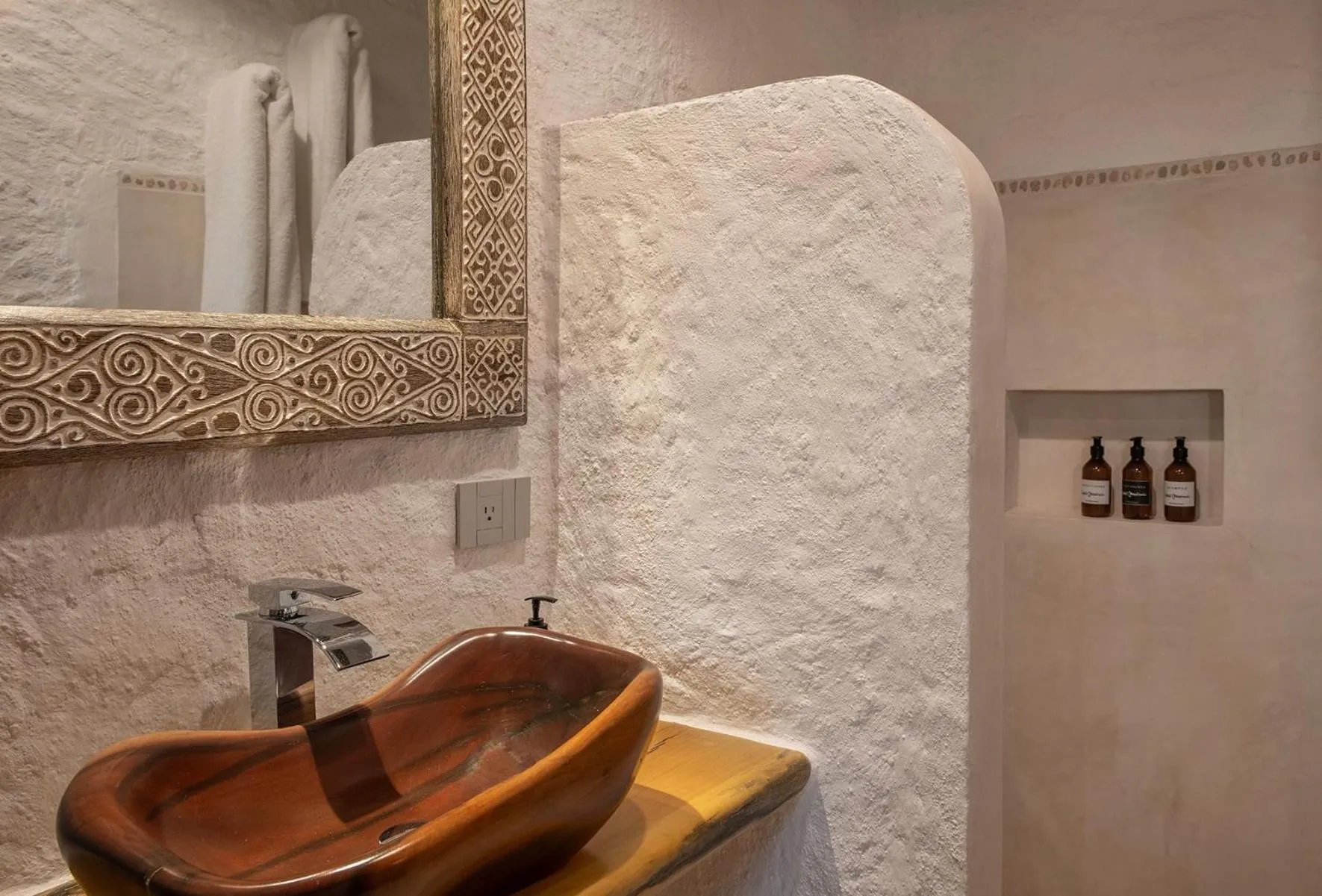 Mawimbi Boutique Hotel