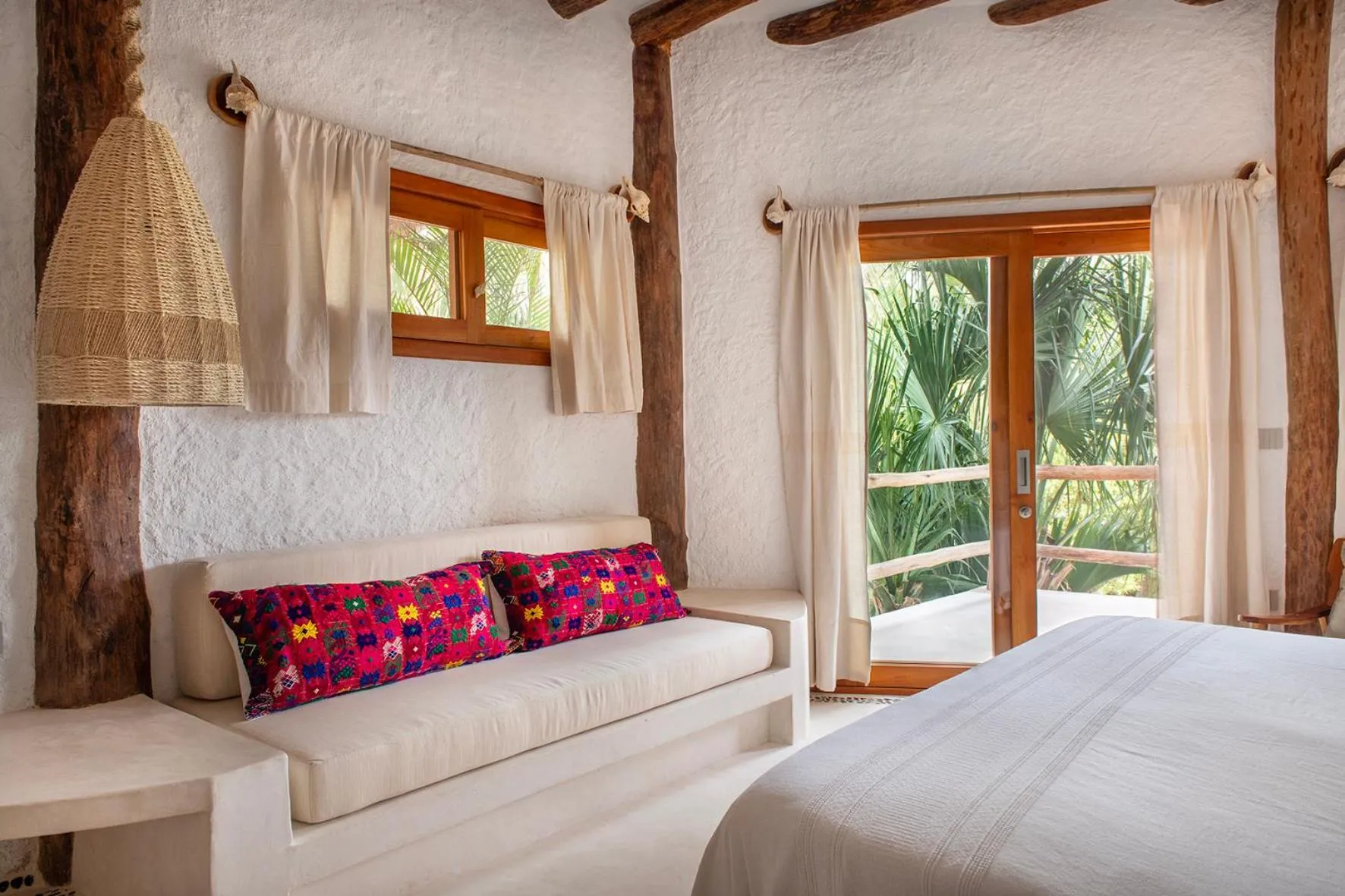 Bed in Mawimbi Boutique Hotel