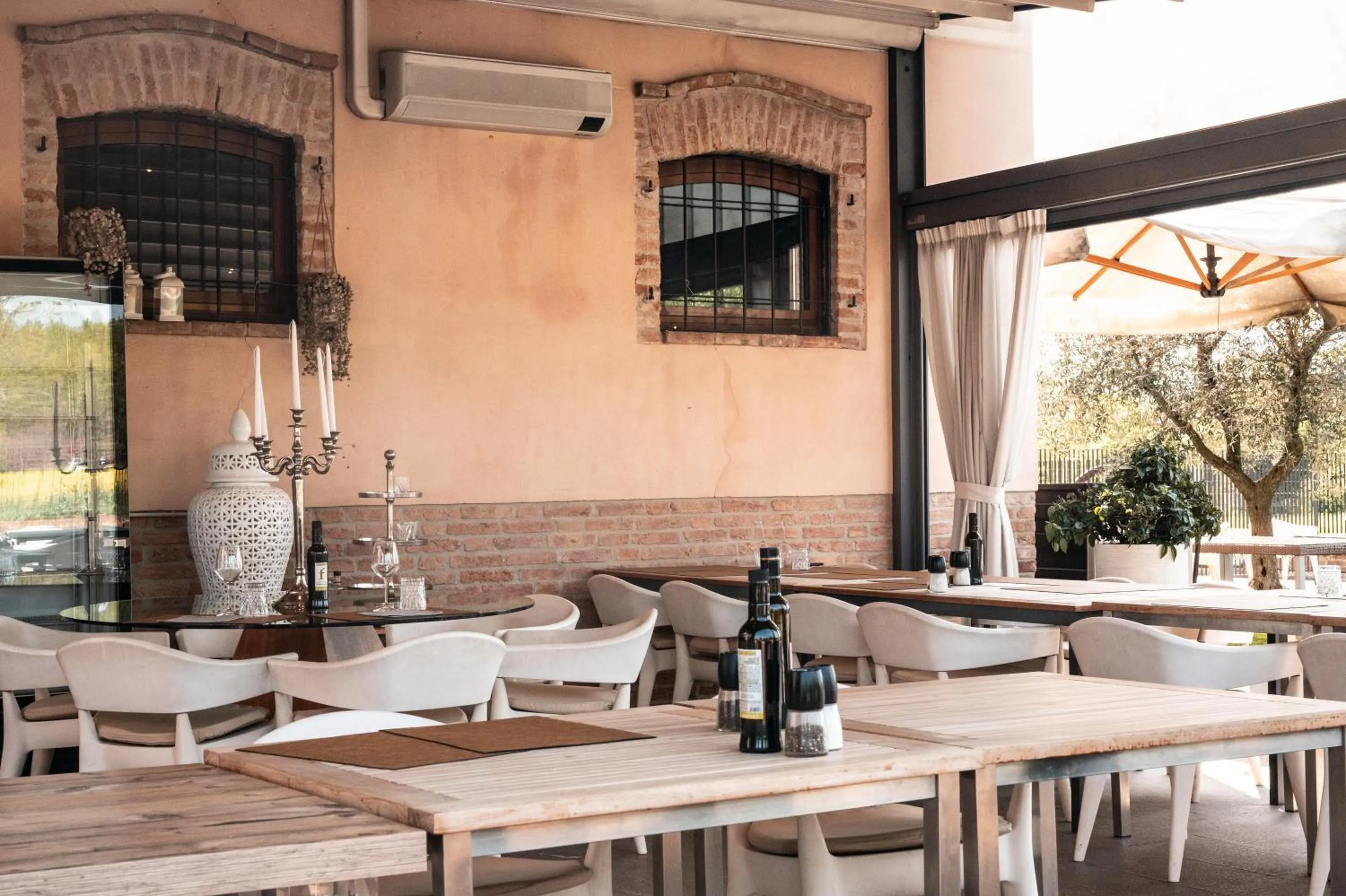 Restaurant/places to eat in RESIDENCE BACO Da SETA