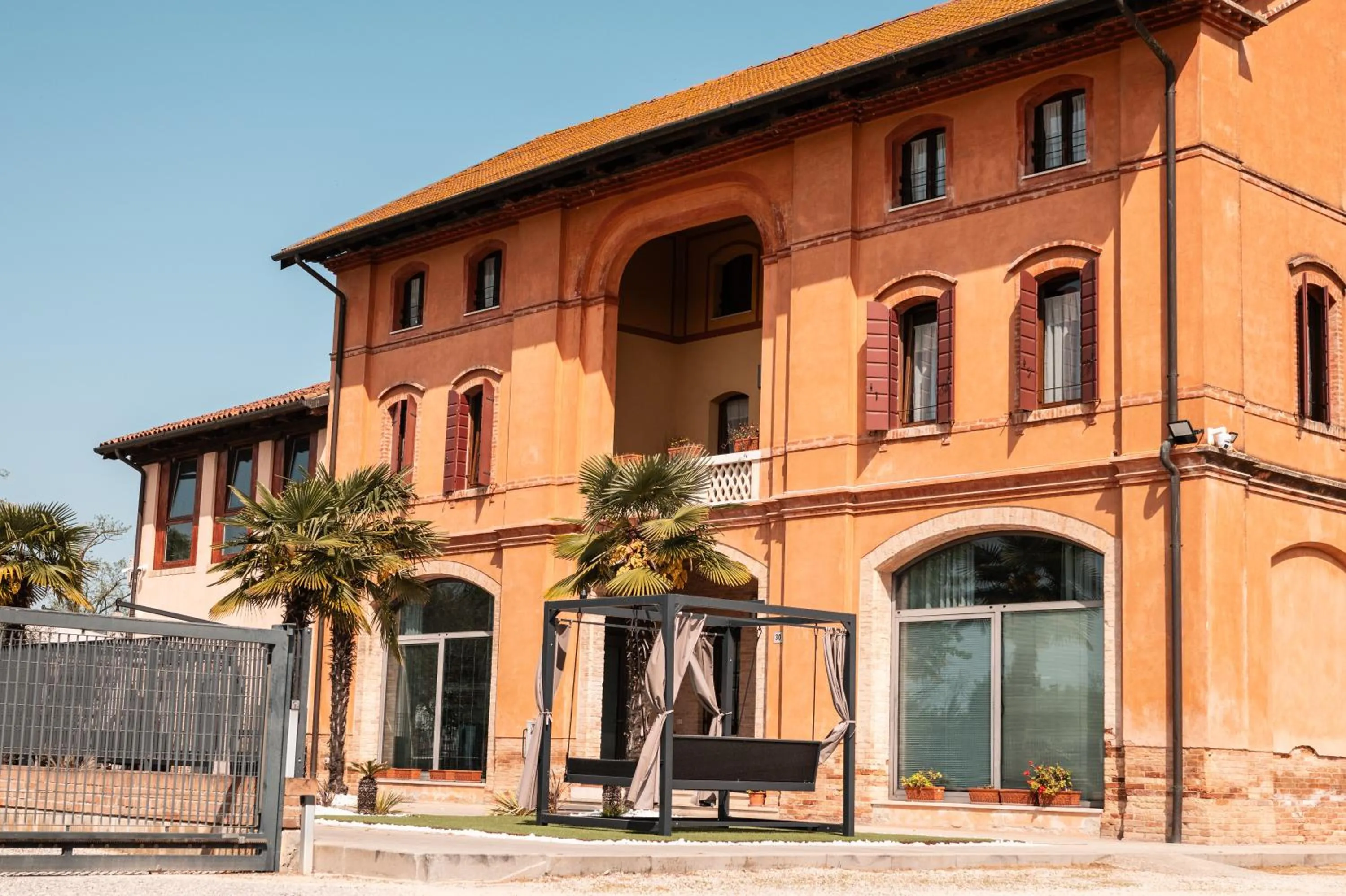 Property building in RESIDENCE BACO Da SETA