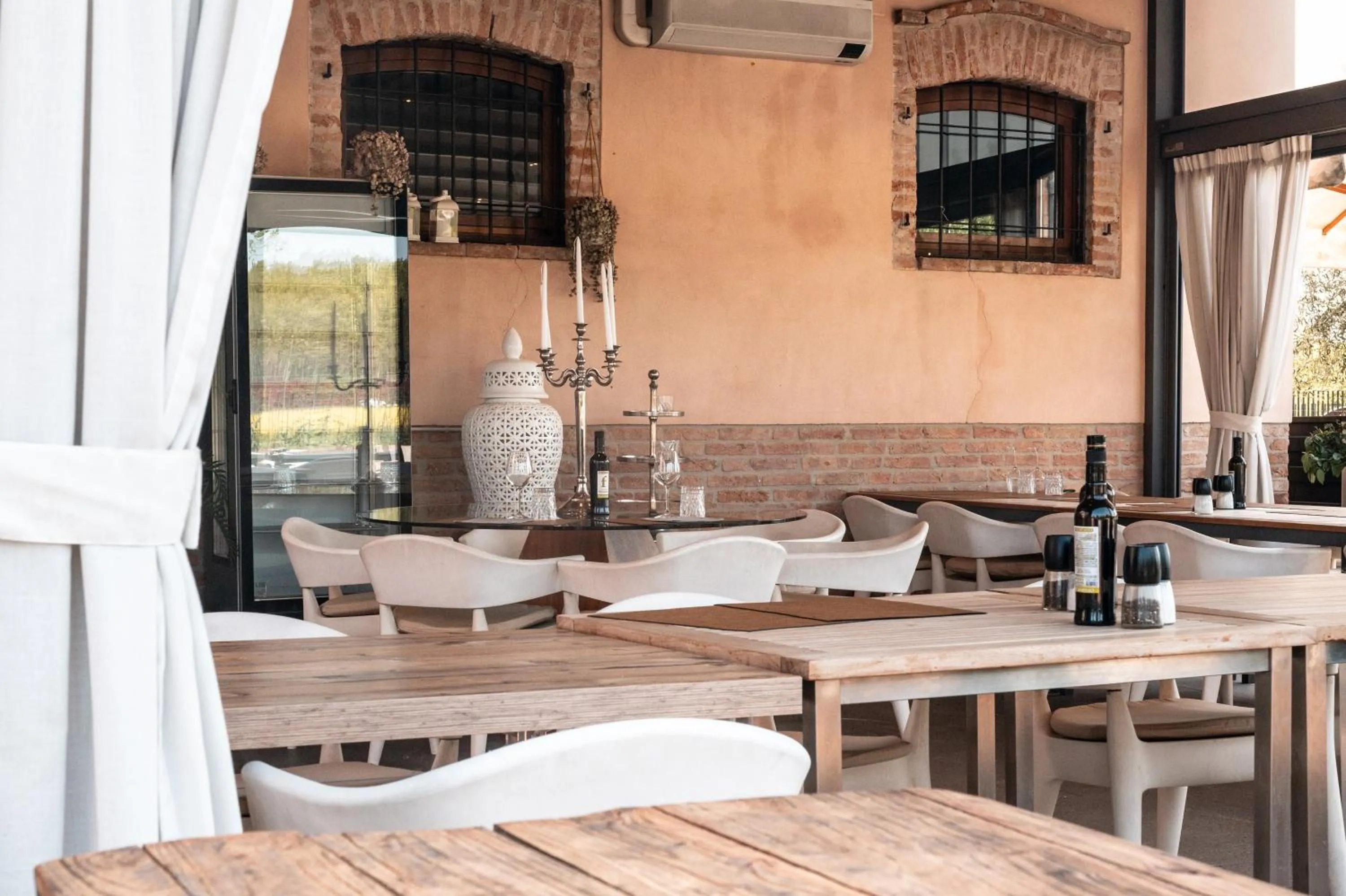 Restaurant/places to eat in RESIDENCE BACO Da SETA