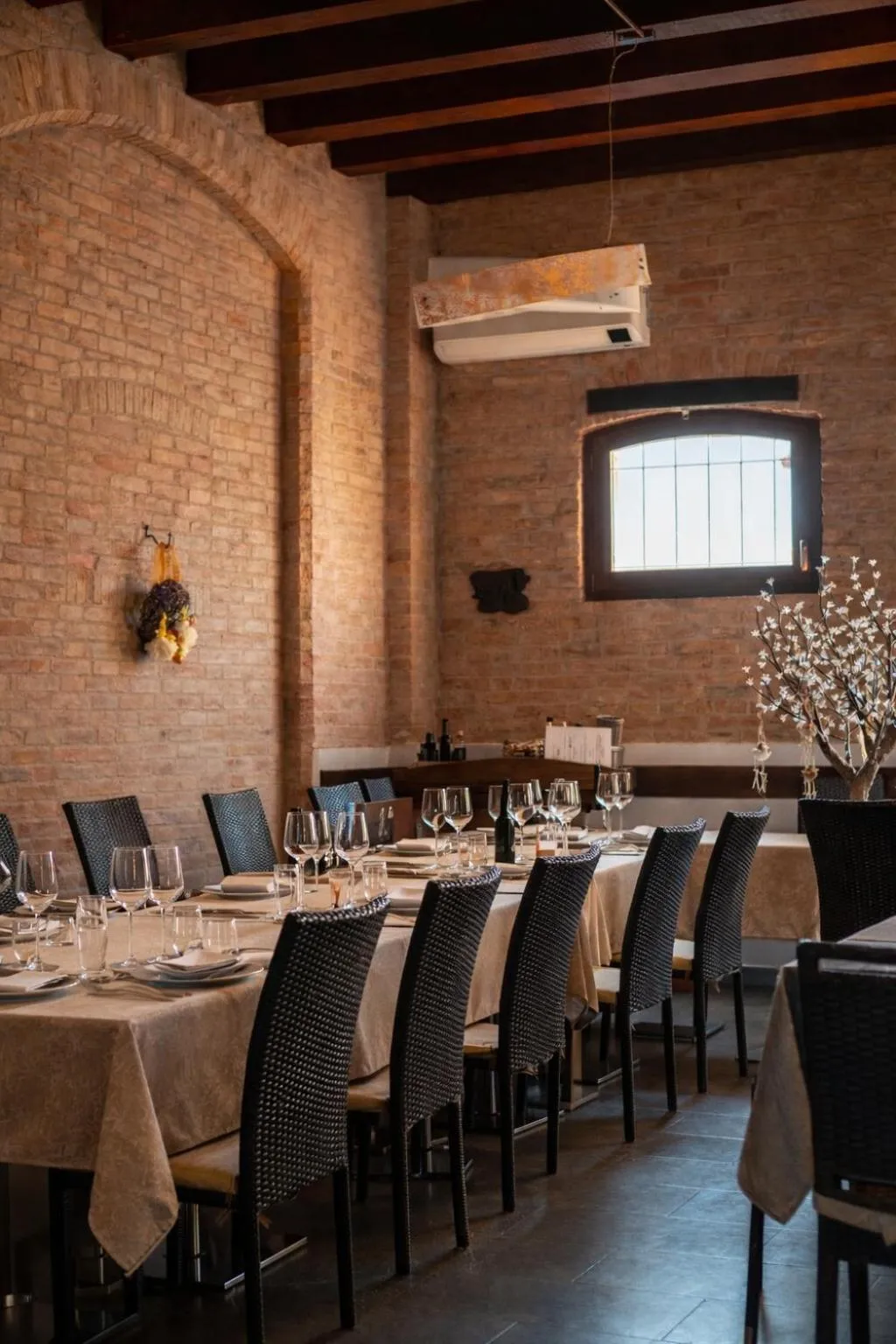 Restaurant/places to eat in RESIDENCE BACO Da SETA