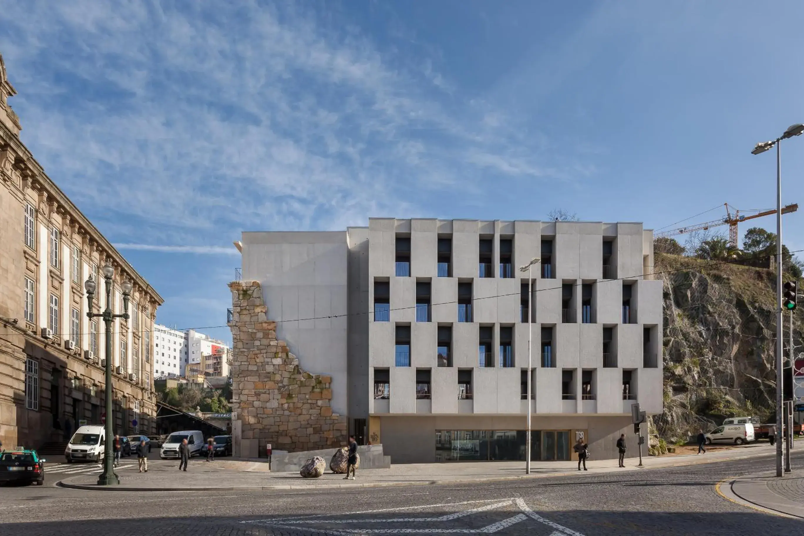 Property building in S.Bento Residences Property building in S.Bento Residences