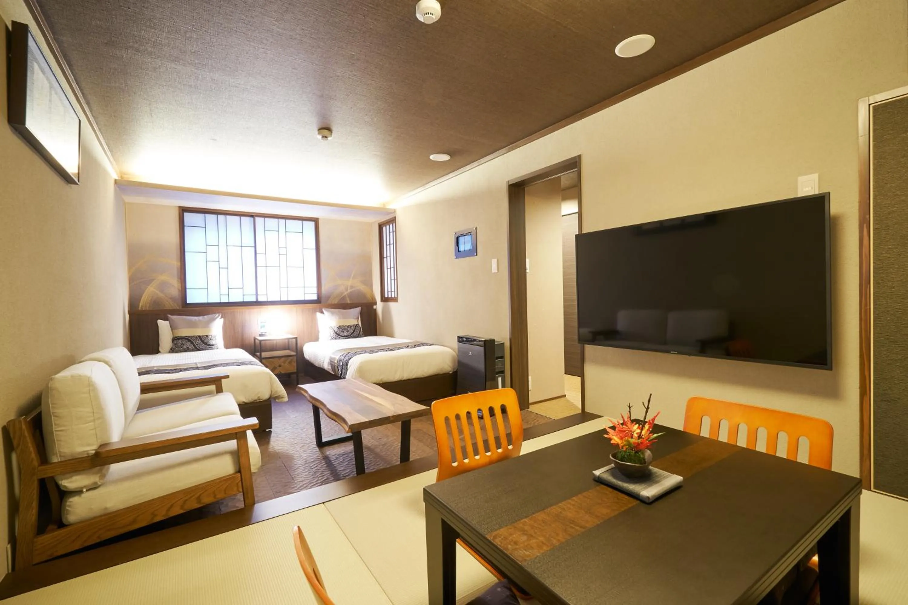 TV and multimedia, Bed in プライベートホテル 四季の彩