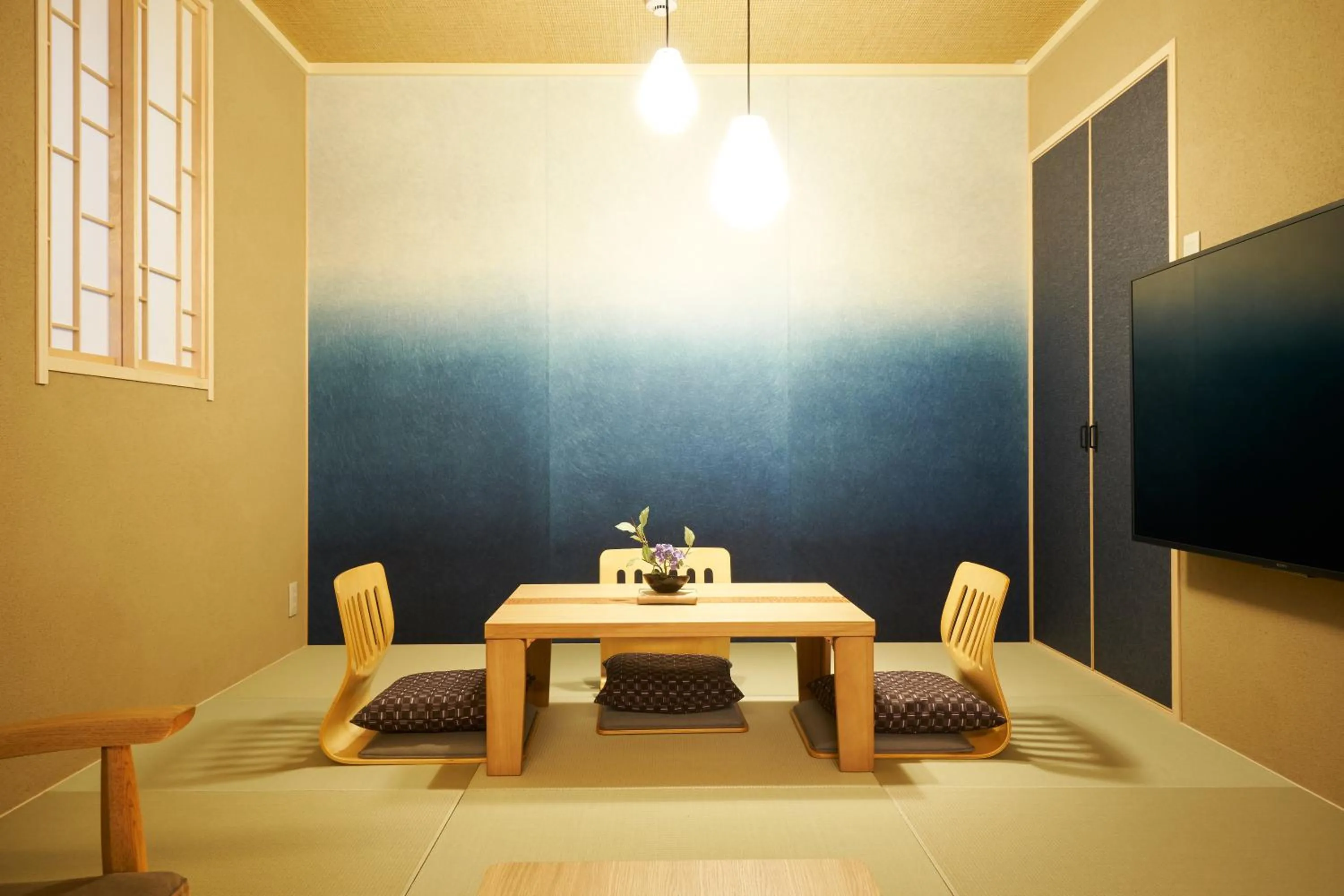 Seating area in プライベートホテル 四季の彩