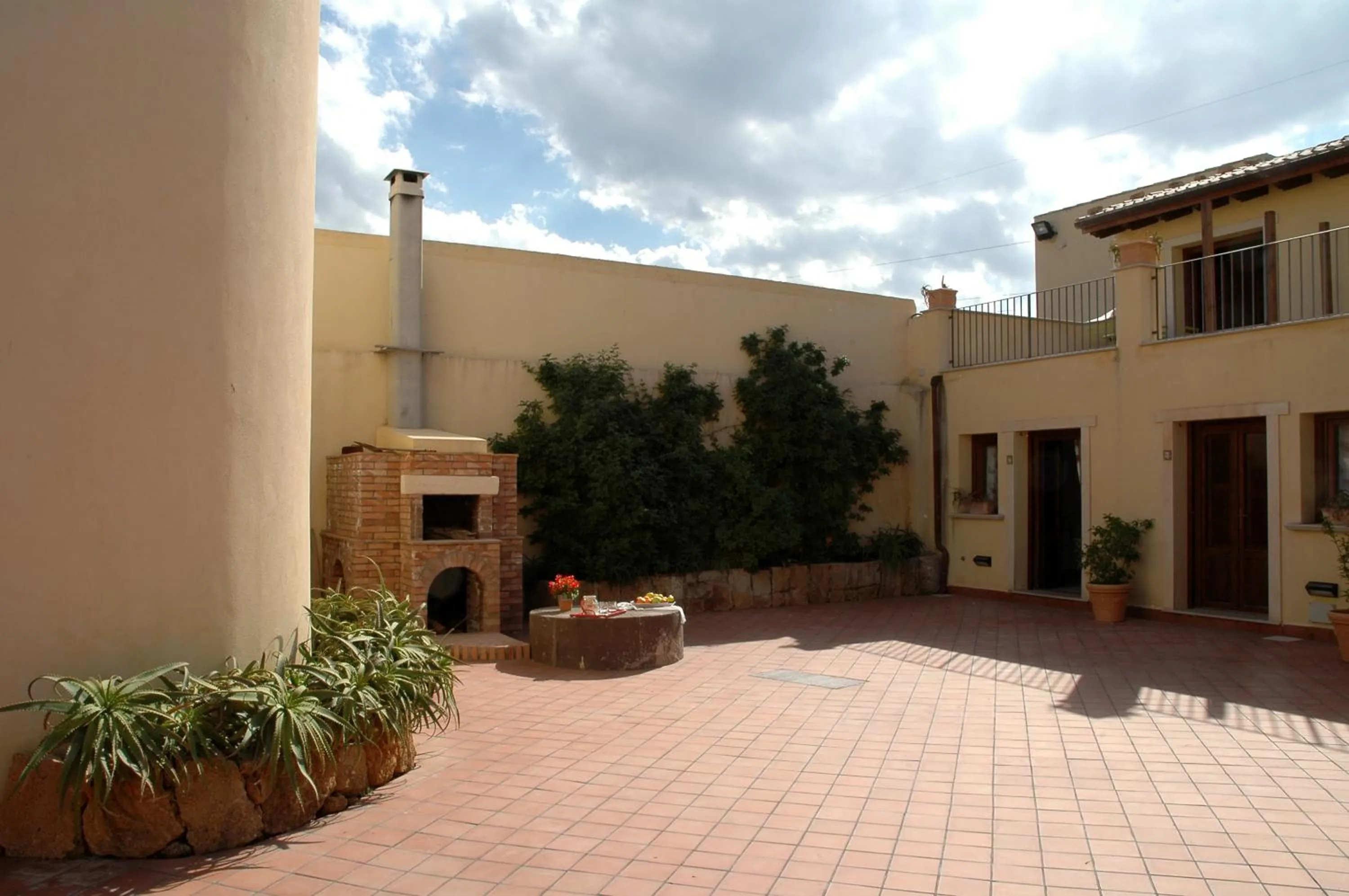 Facade/entrance in San Domenico Residence