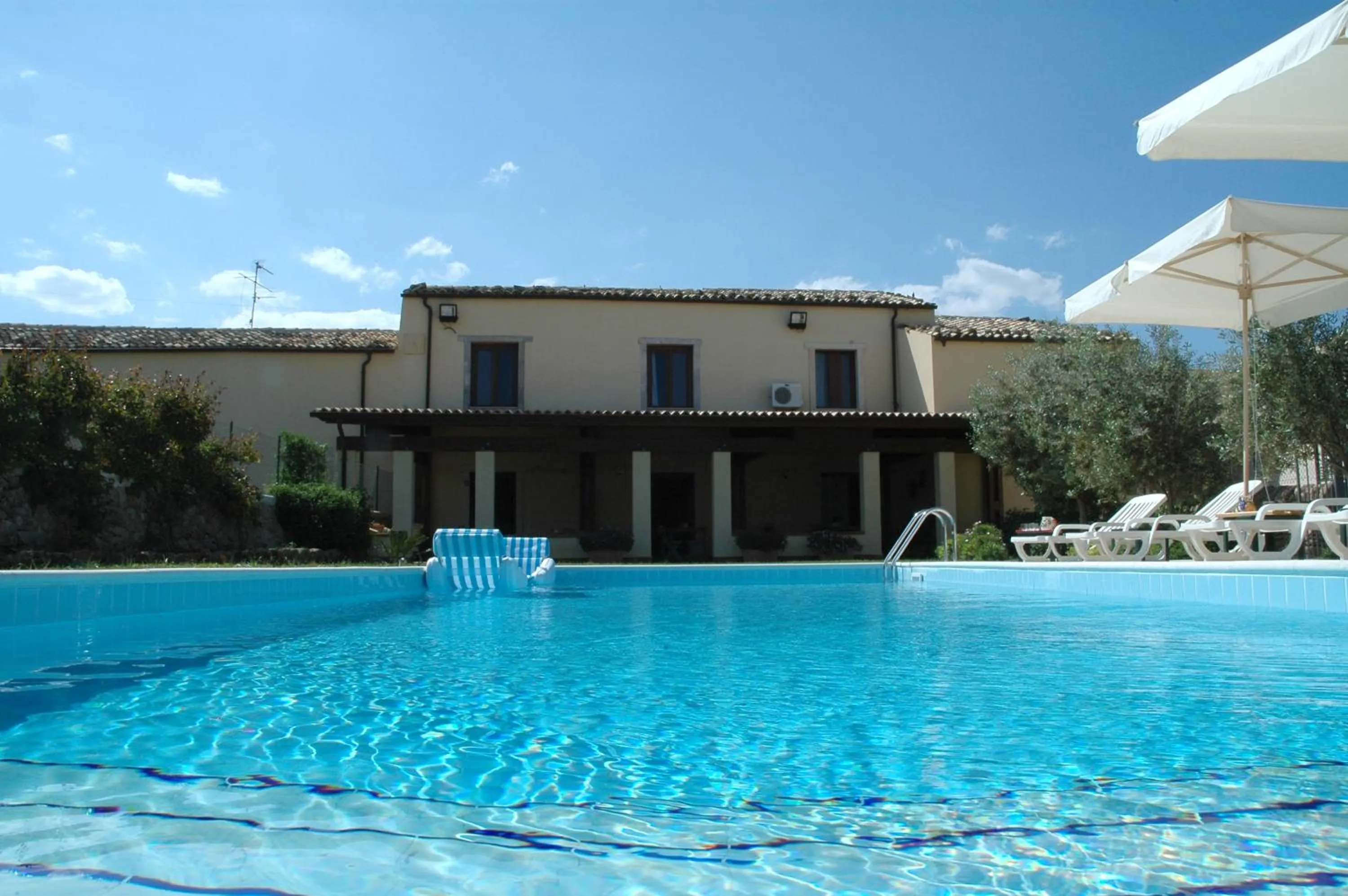 Facade/entrance in San Domenico Residence