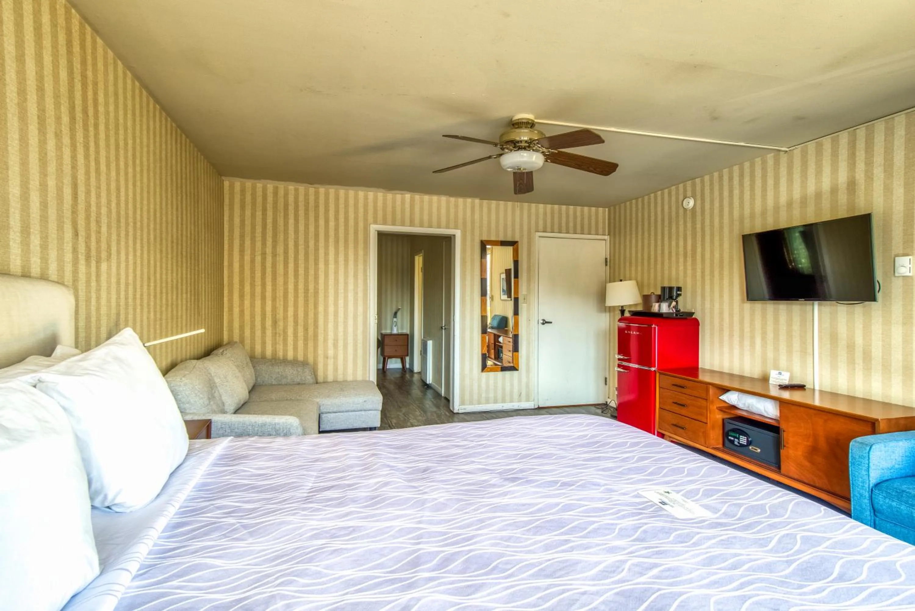 Bed in The Wharf Inn