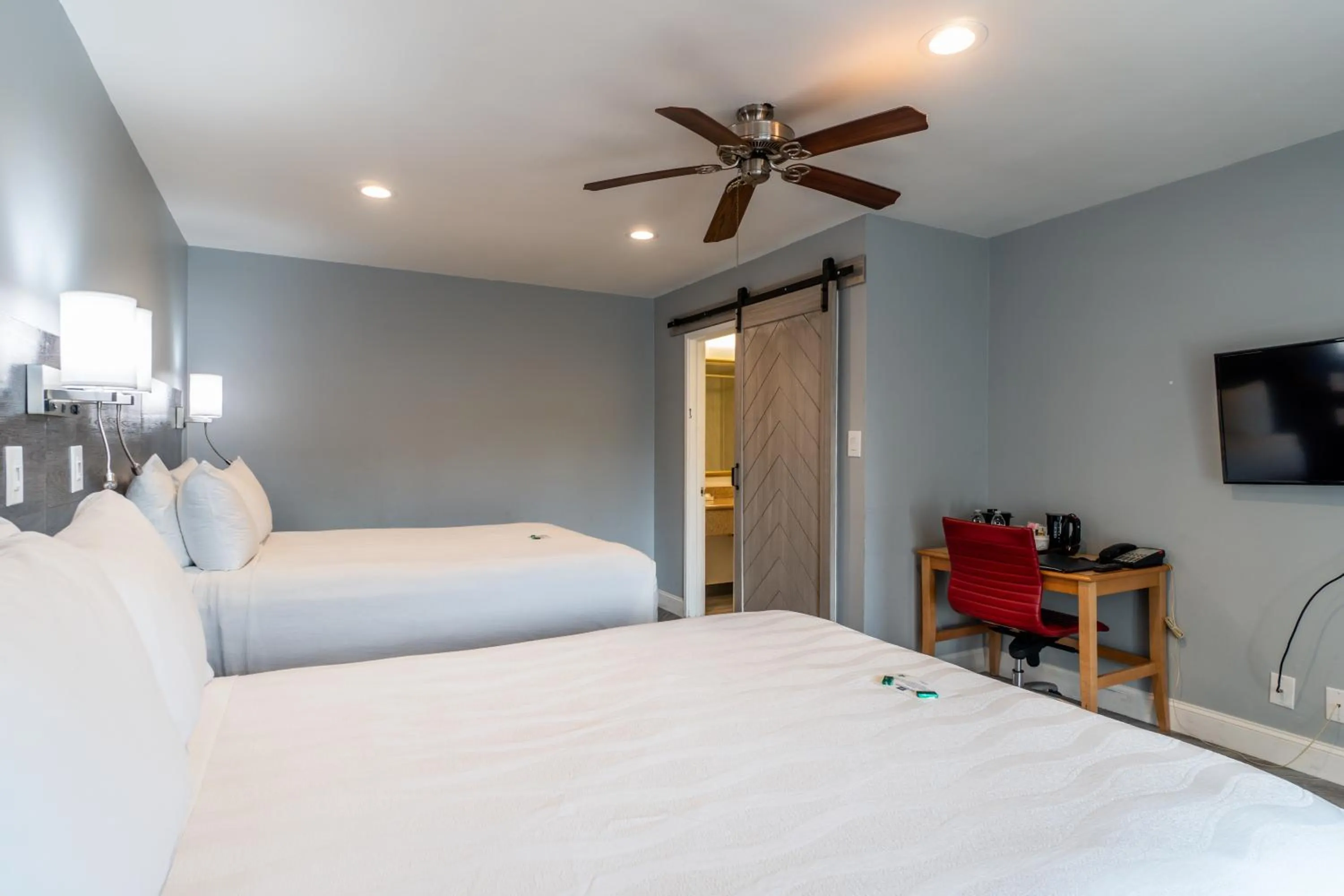 Bed in The Wharf Inn