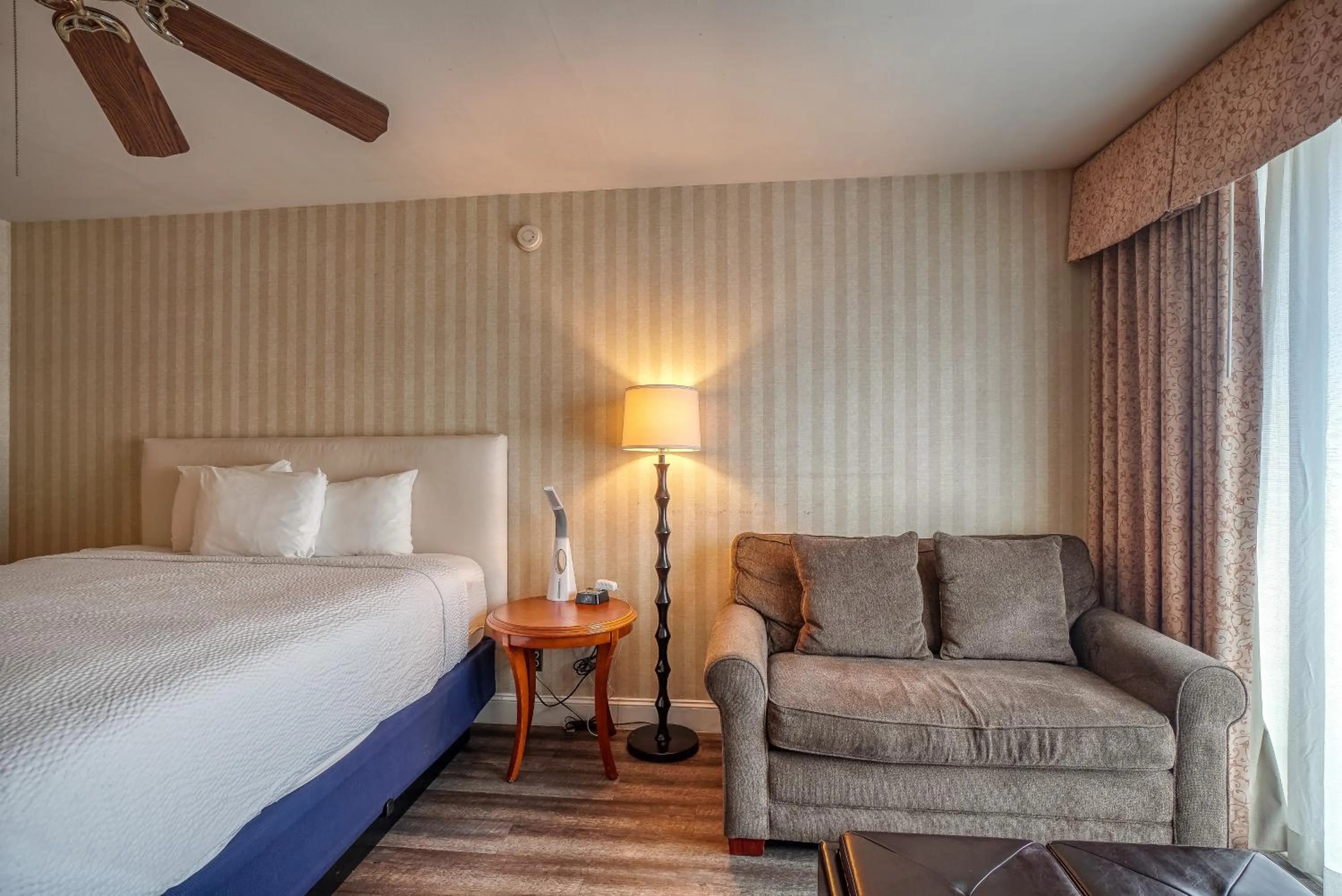 Bed in The Wharf Inn