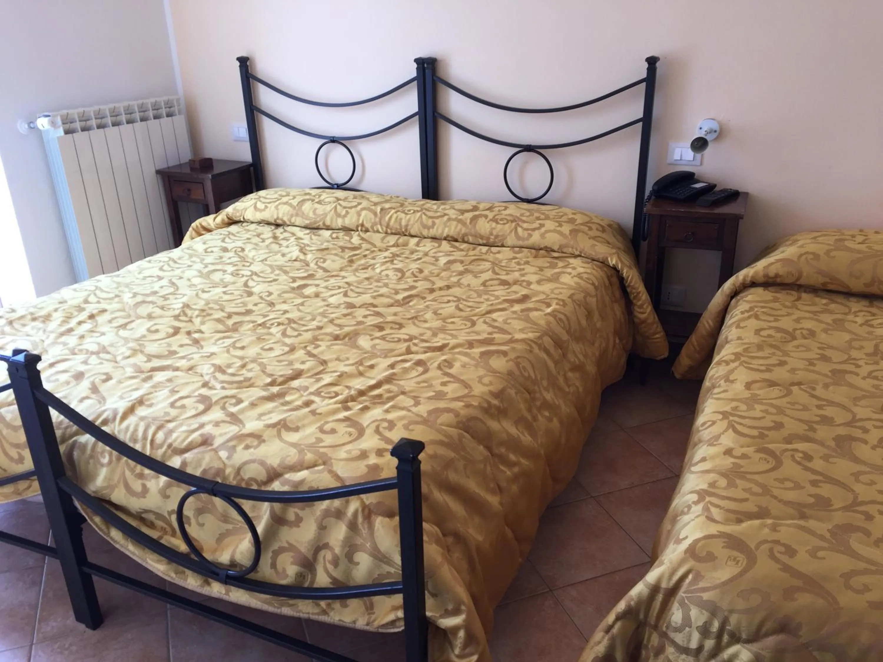 Bedroom, Bed in Hotel Campo Felice