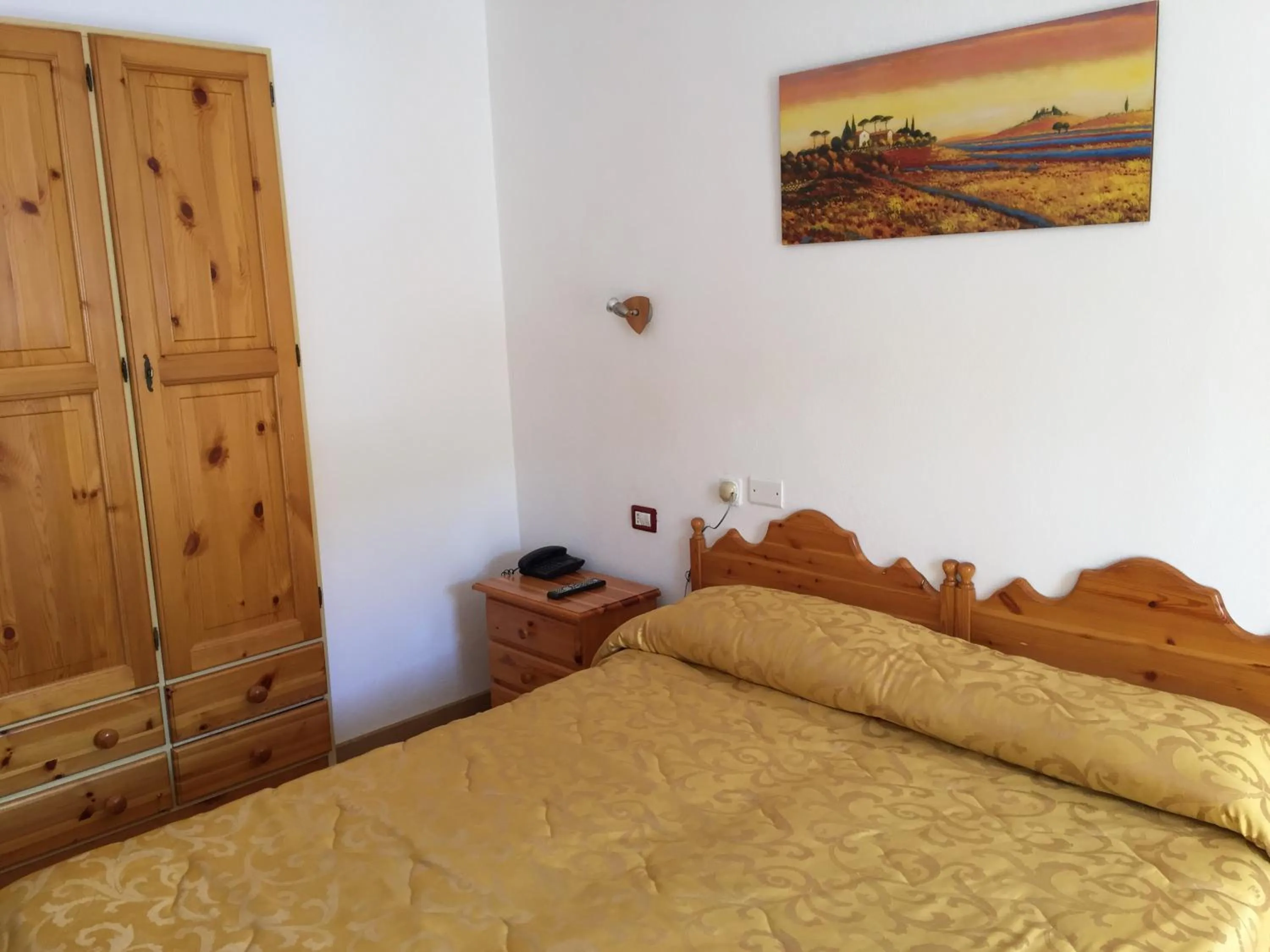 Bedroom, Bed in Hotel Campo Felice