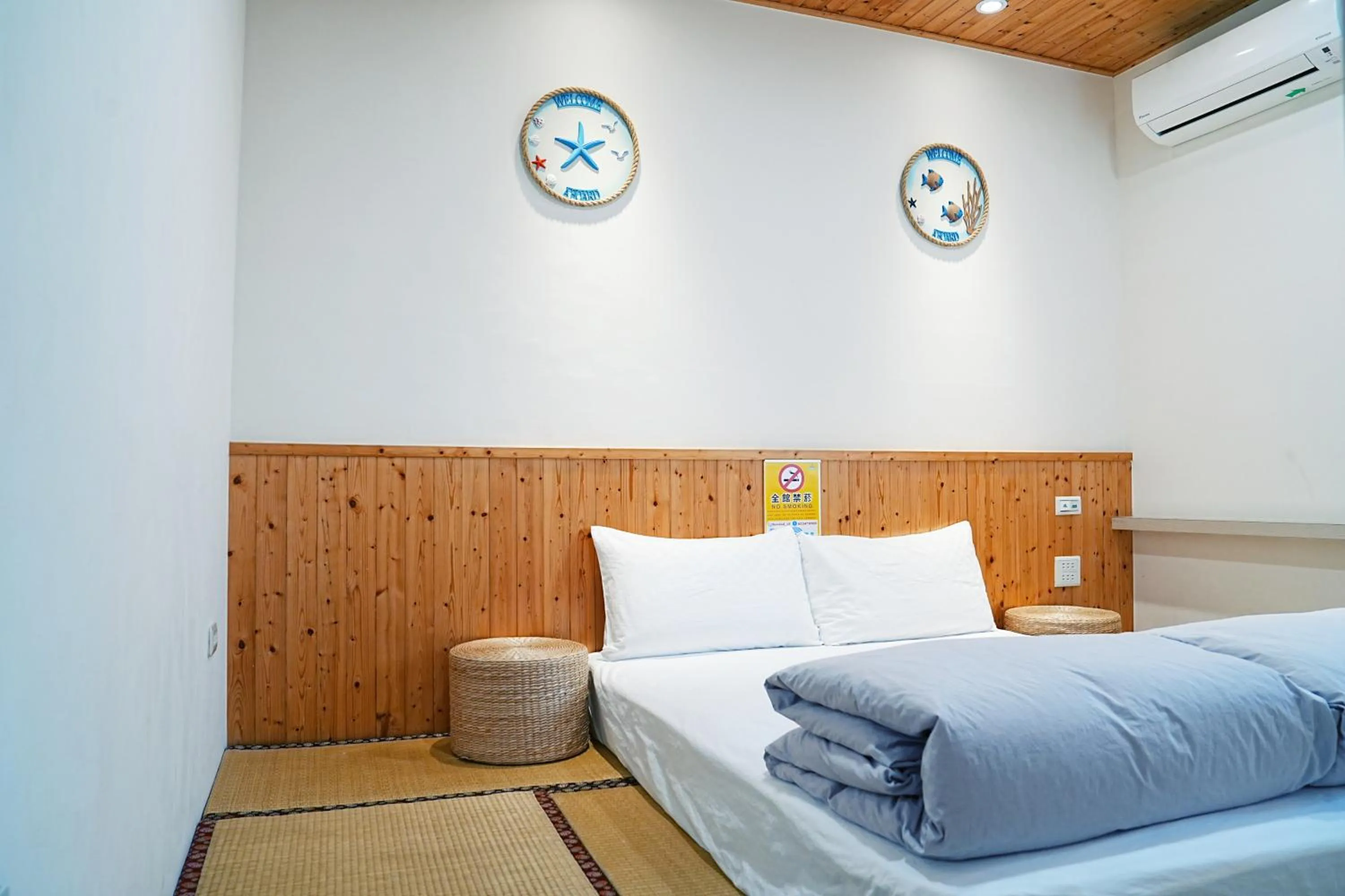 Photo of the whole room, Bed in The Wind BnB Ⅱ