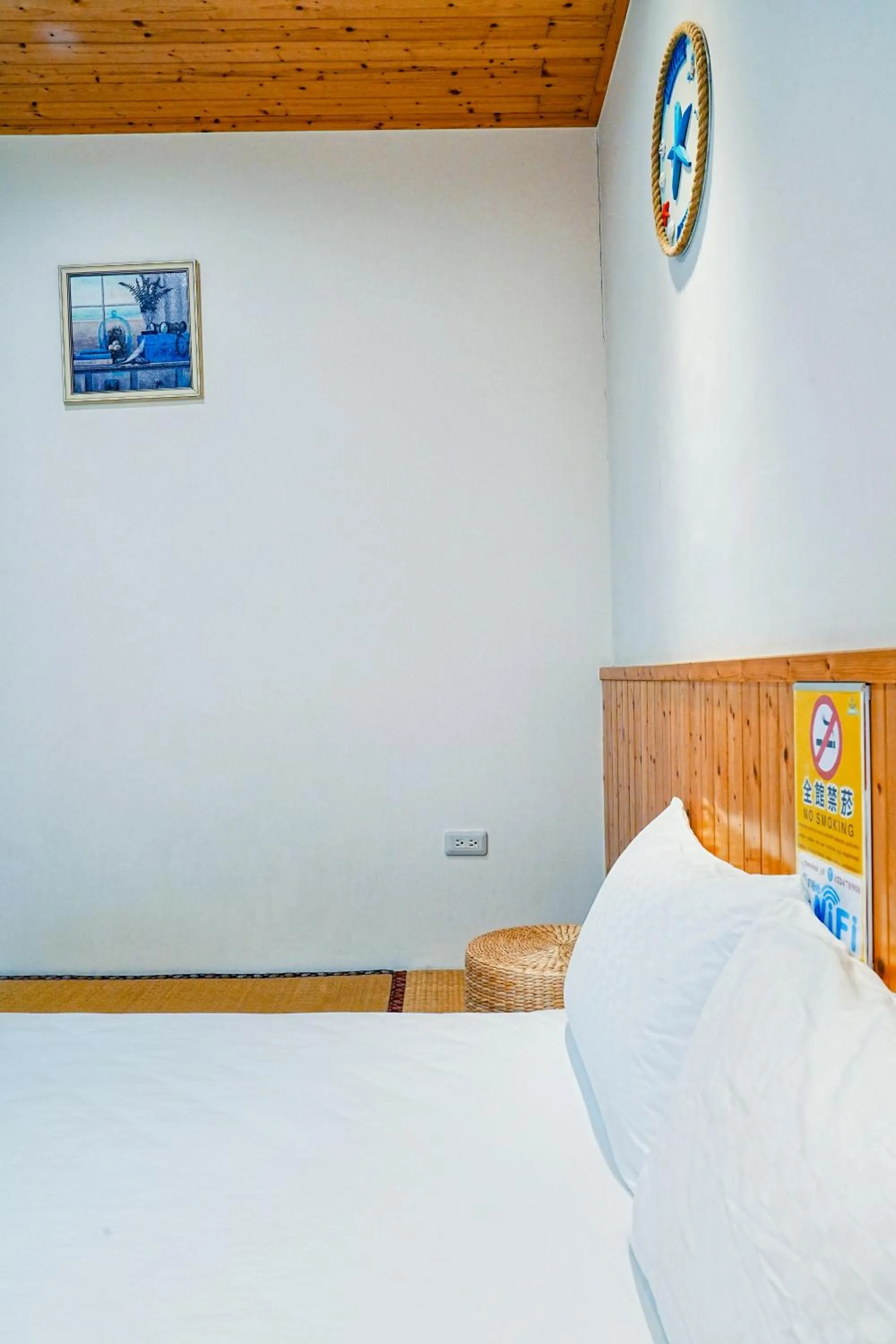 Decorative detail, Bed in The Wind BnB Ⅱ