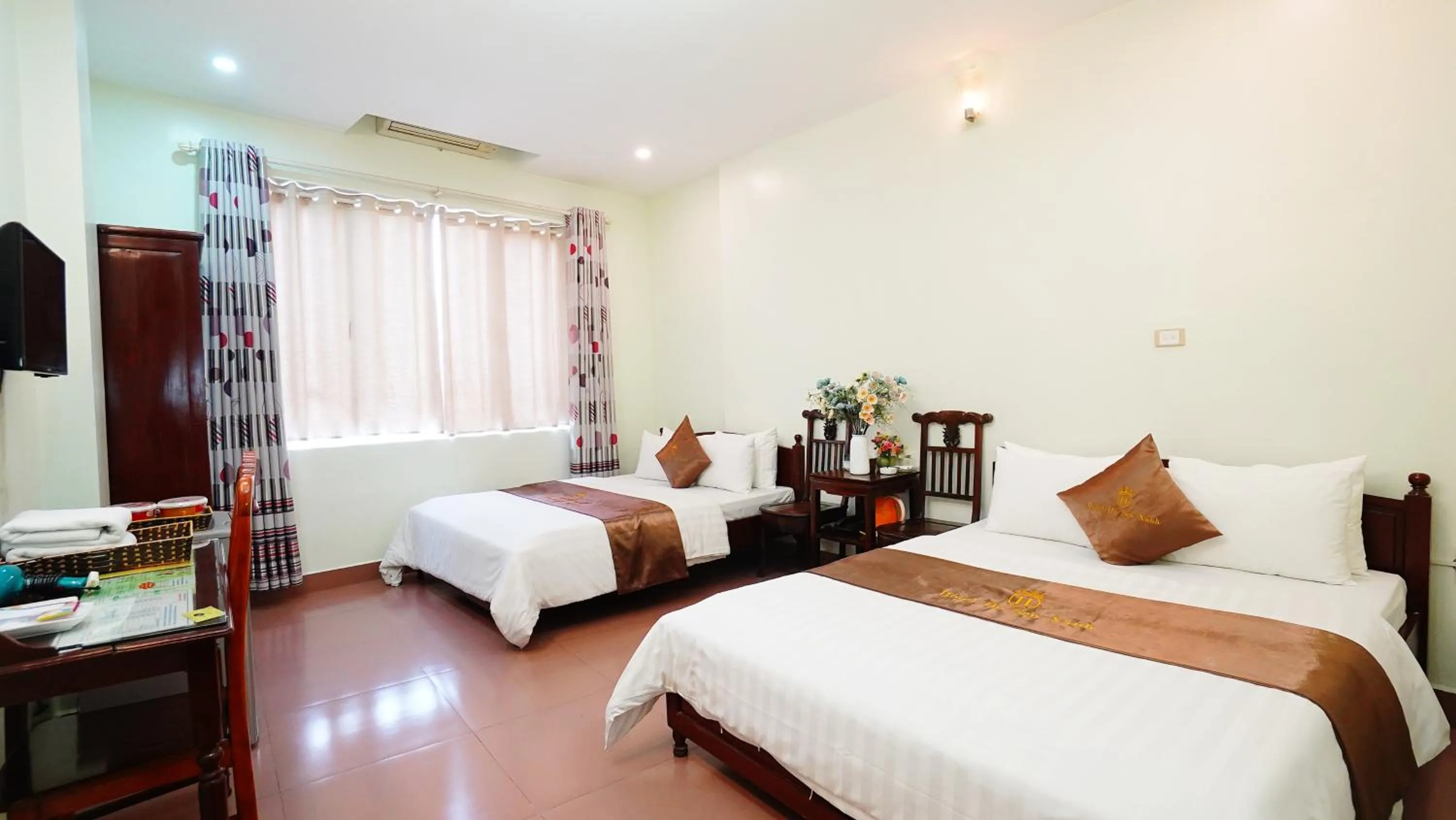 Bed in Ho Sen Xanh Hotel