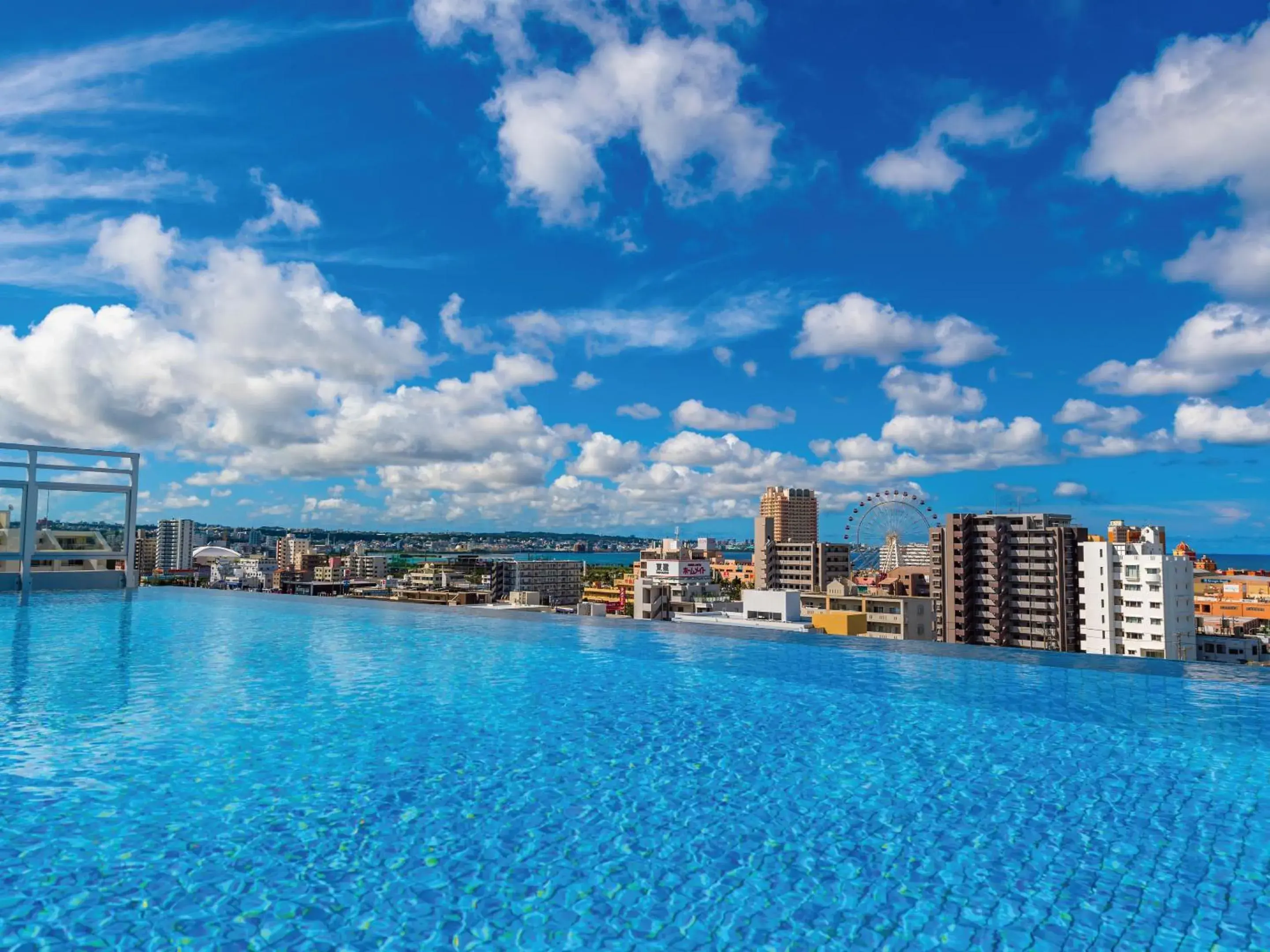 Swimming pool in Aqua Palace Chatan by Coldio Premium Swimming pool in Aqua Palace Chatan by Coldio Premium