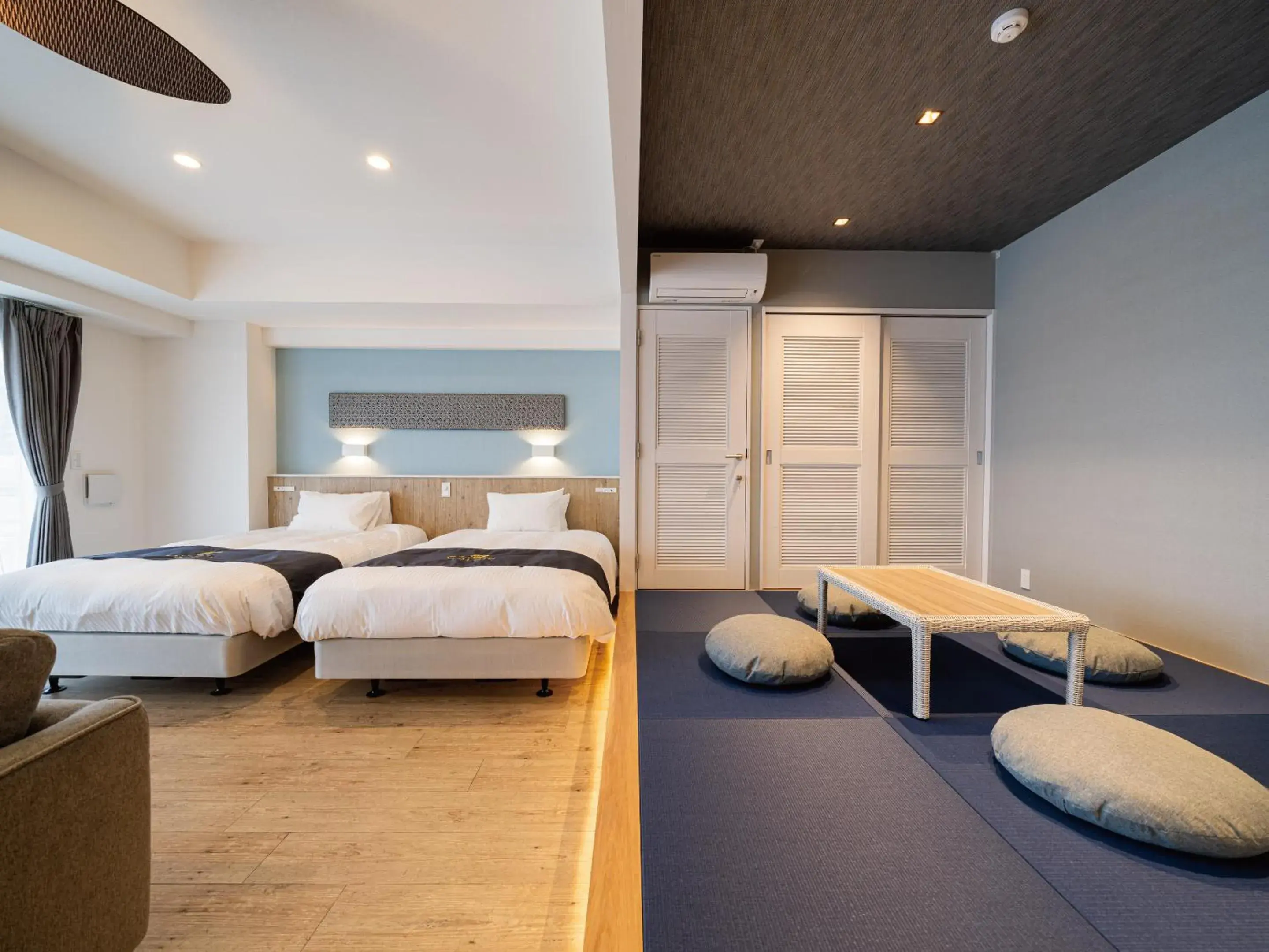 Photo of the whole room, Bed in Aqua Palace Chatan by Coldio Premium Photo of the whole room, Bed in Aqua Palace Chatan by Coldio Premium