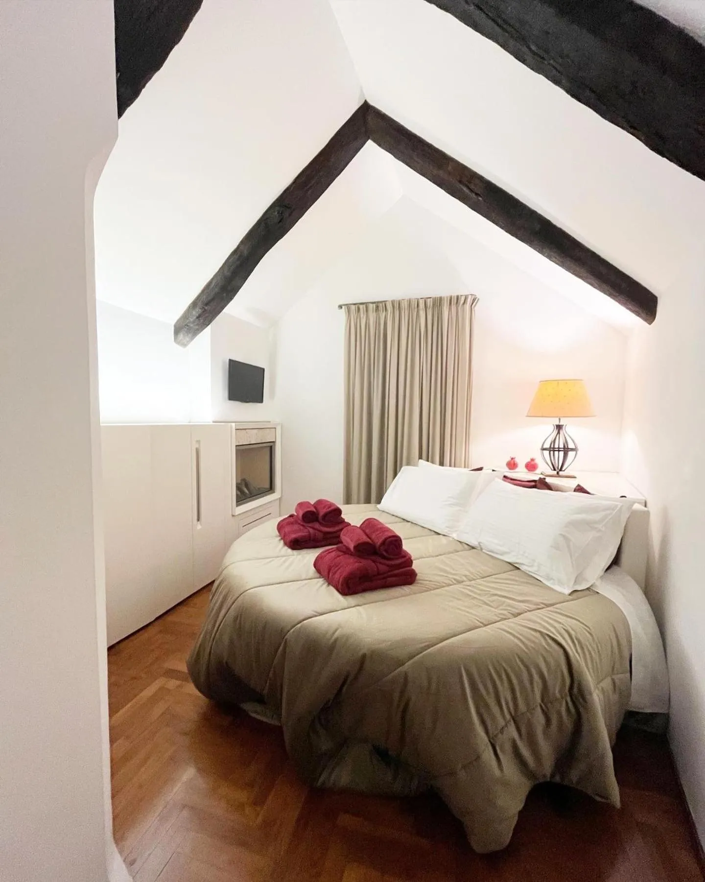 Bed in Suite San Martino