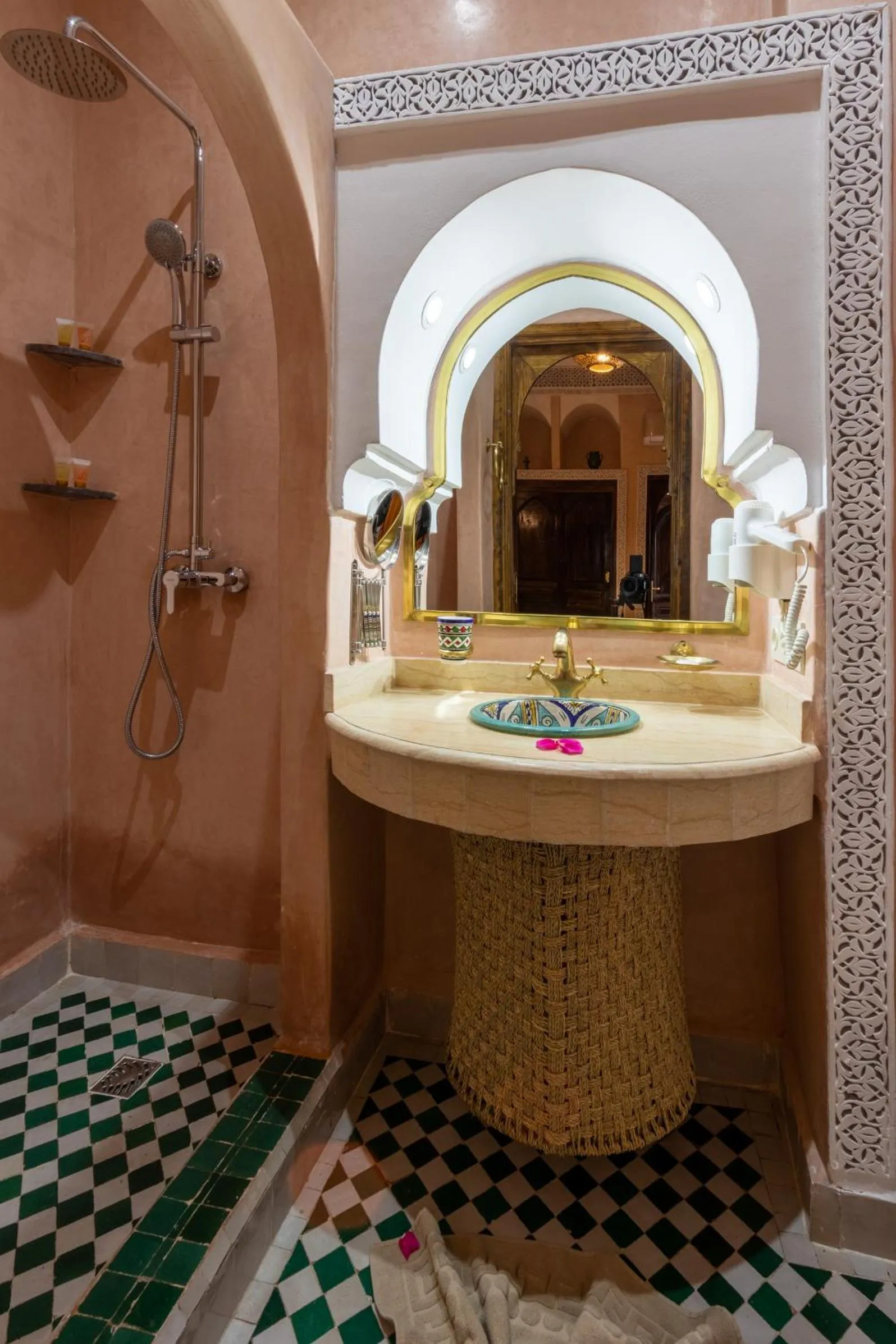 Bathroom in Riad Medina Art & Suites