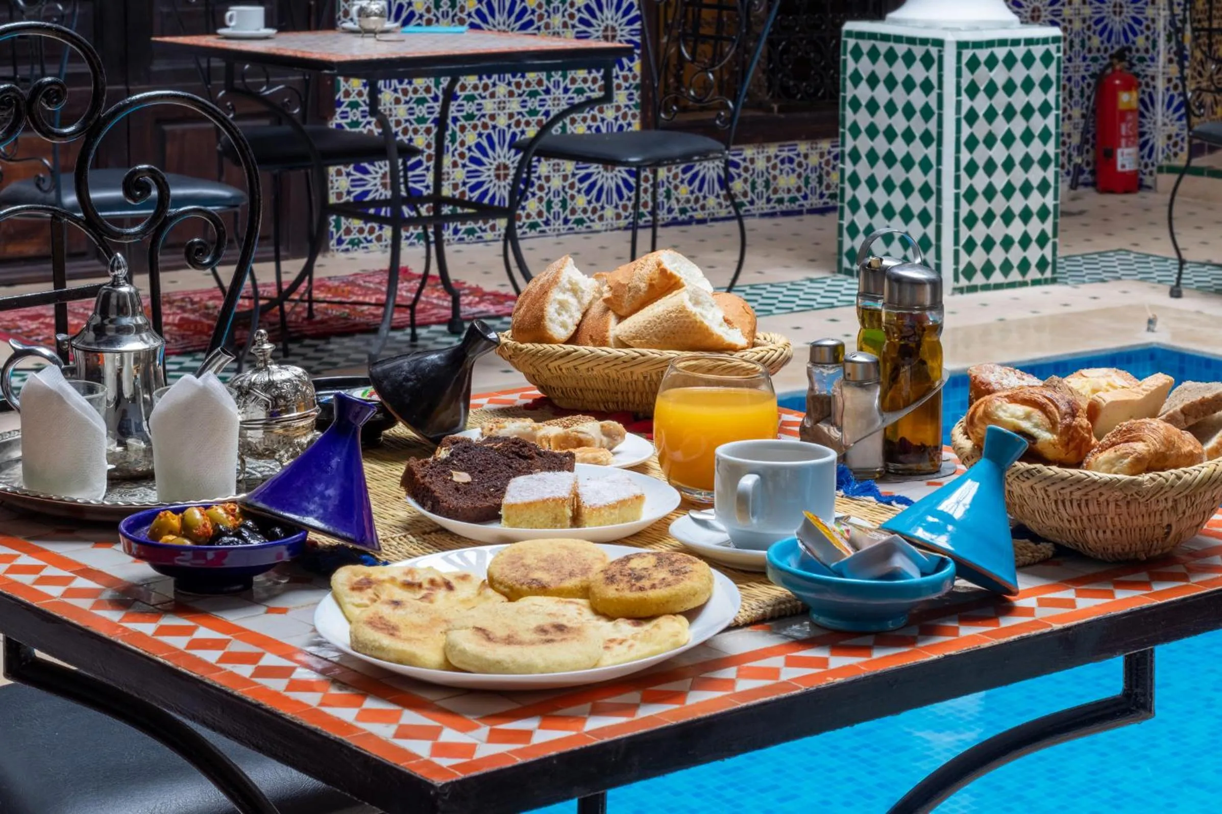 Breakfast in Riad Medina Art & Suites