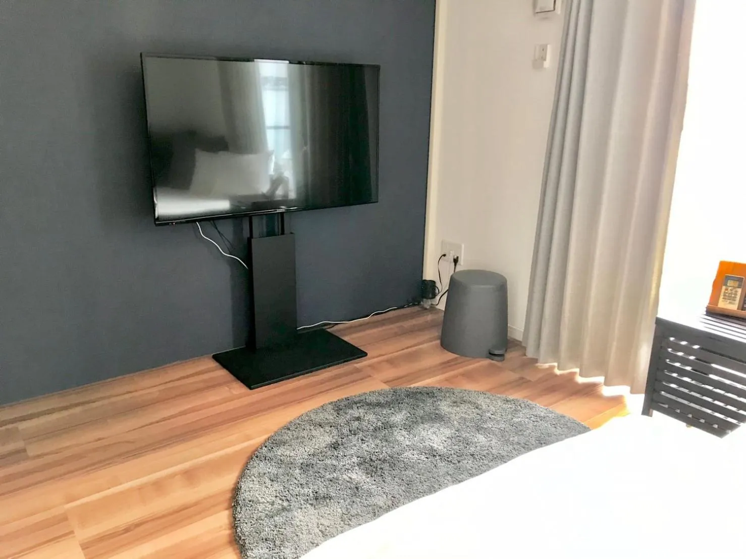 Living room, Bed in Local Hakata apartment No8