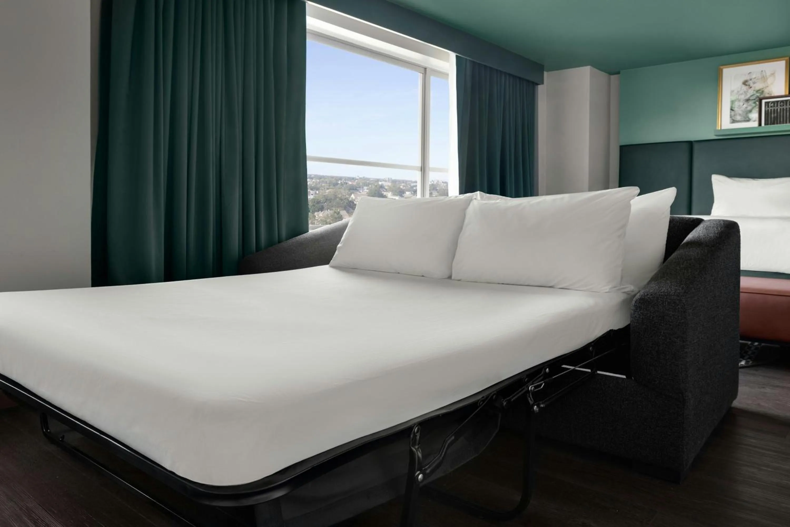 Photo of the whole room, Bed in Hotel Tonnelle New Orleans, a Tribute Portfolio Hotel