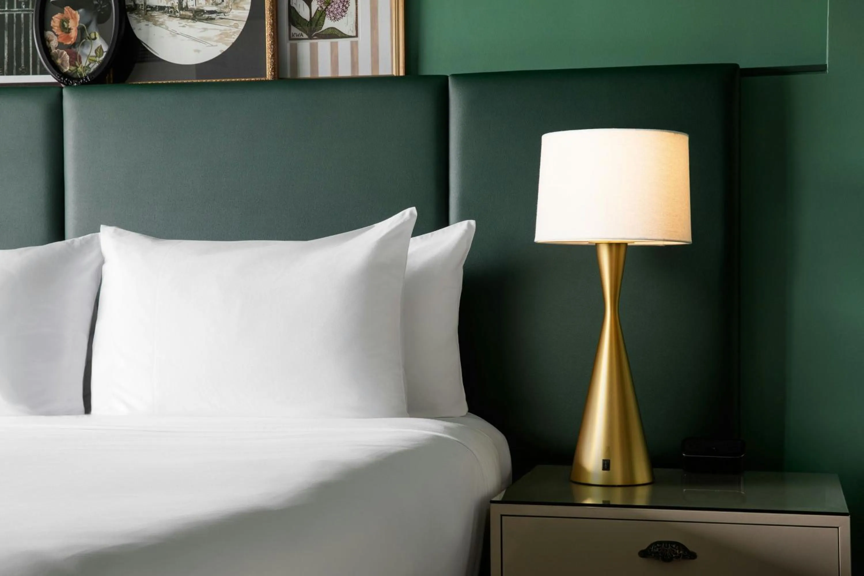 Photo of the whole room, Bed in Hotel Tonnelle New Orleans, a Tribute Portfolio Hotel