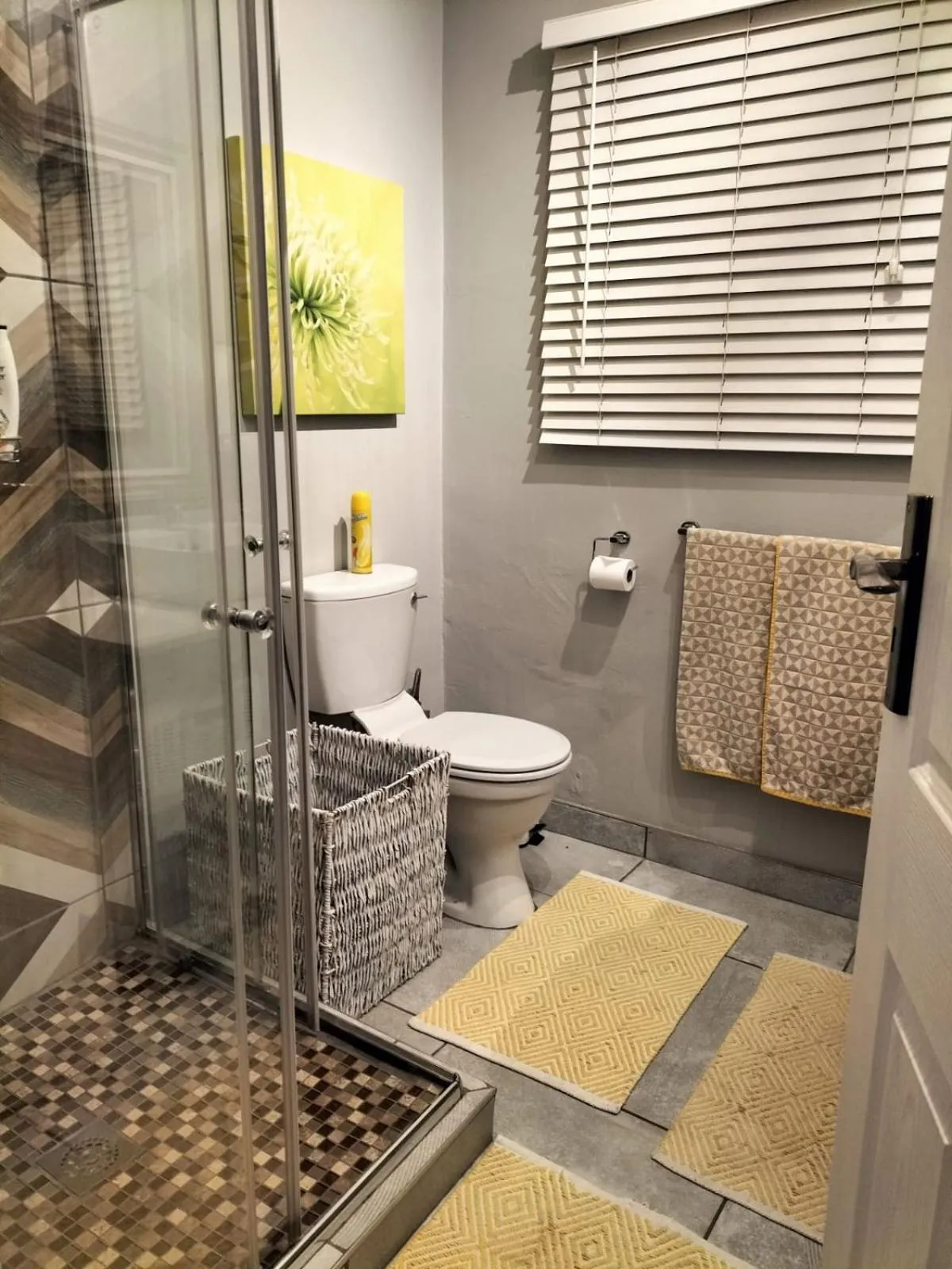 Shower in Hadeda Hall