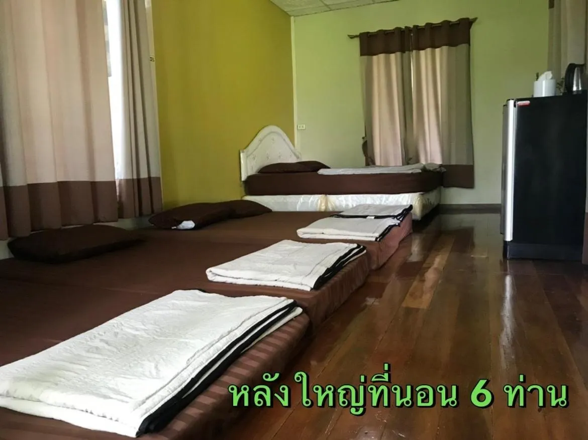 Bed in Parida Resort