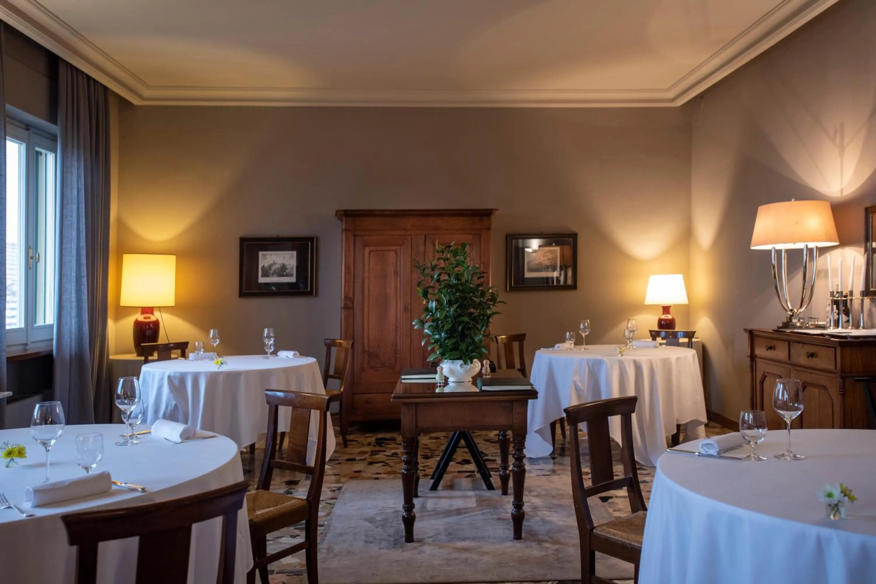 Restaurant/places to eat in Dimora Cordero