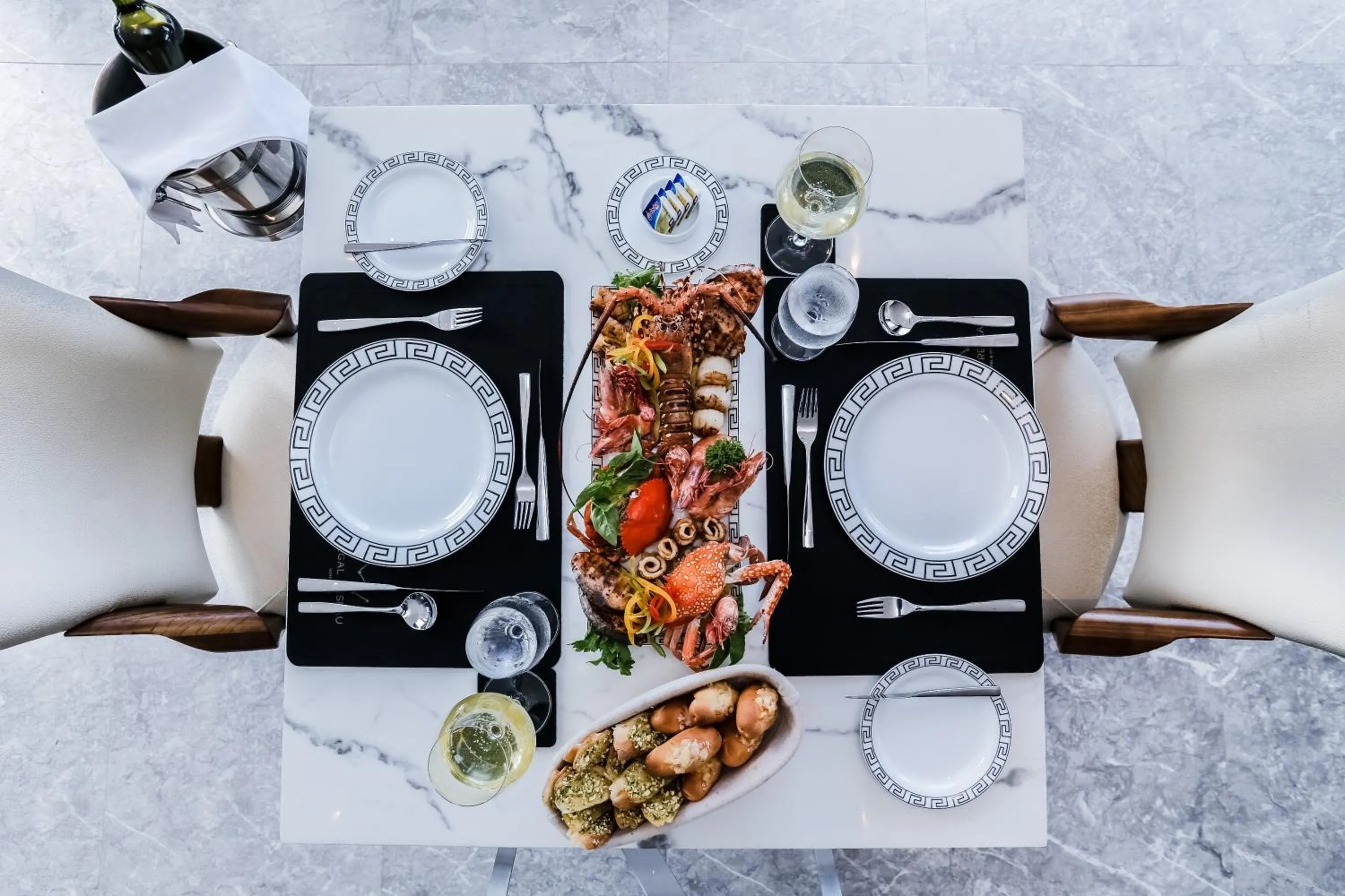 Food and drinks in Regal Réseau Hotel & Spa