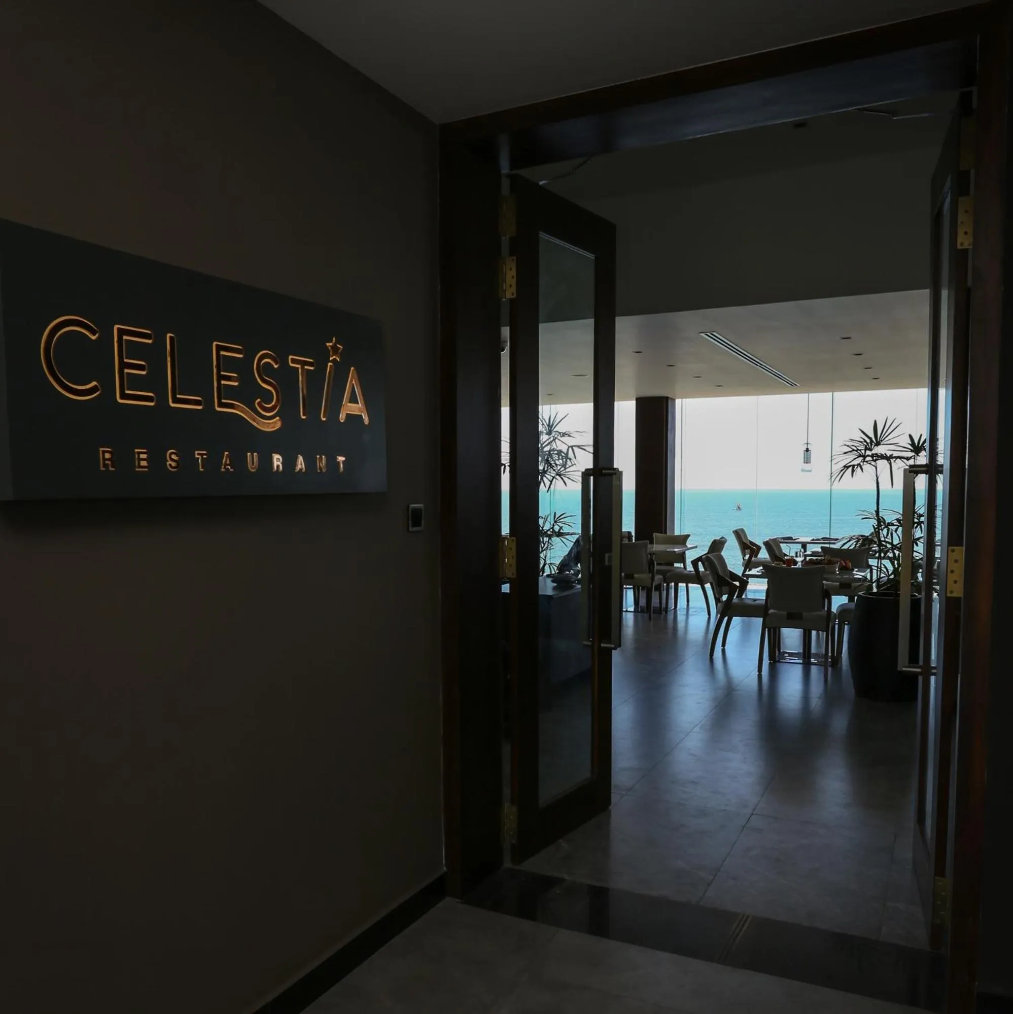 Restaurant/places to eat in Regal Réseau Hotel & Spa