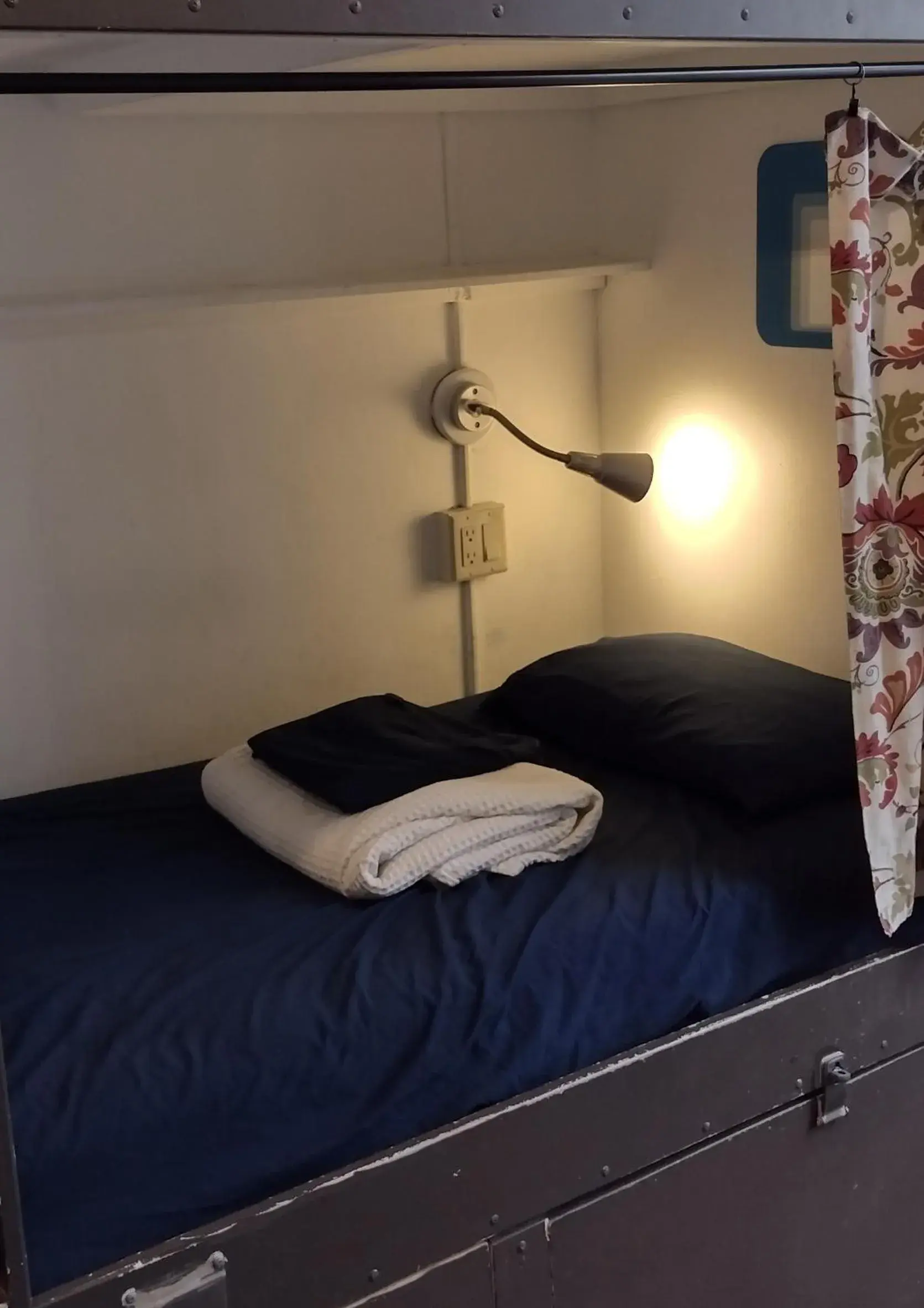 Bed in 4-Bed Female Dormitory Room in Adelaide Hostel Bed in 4-Bed Female Dormitory Room in Adelaide Hostel