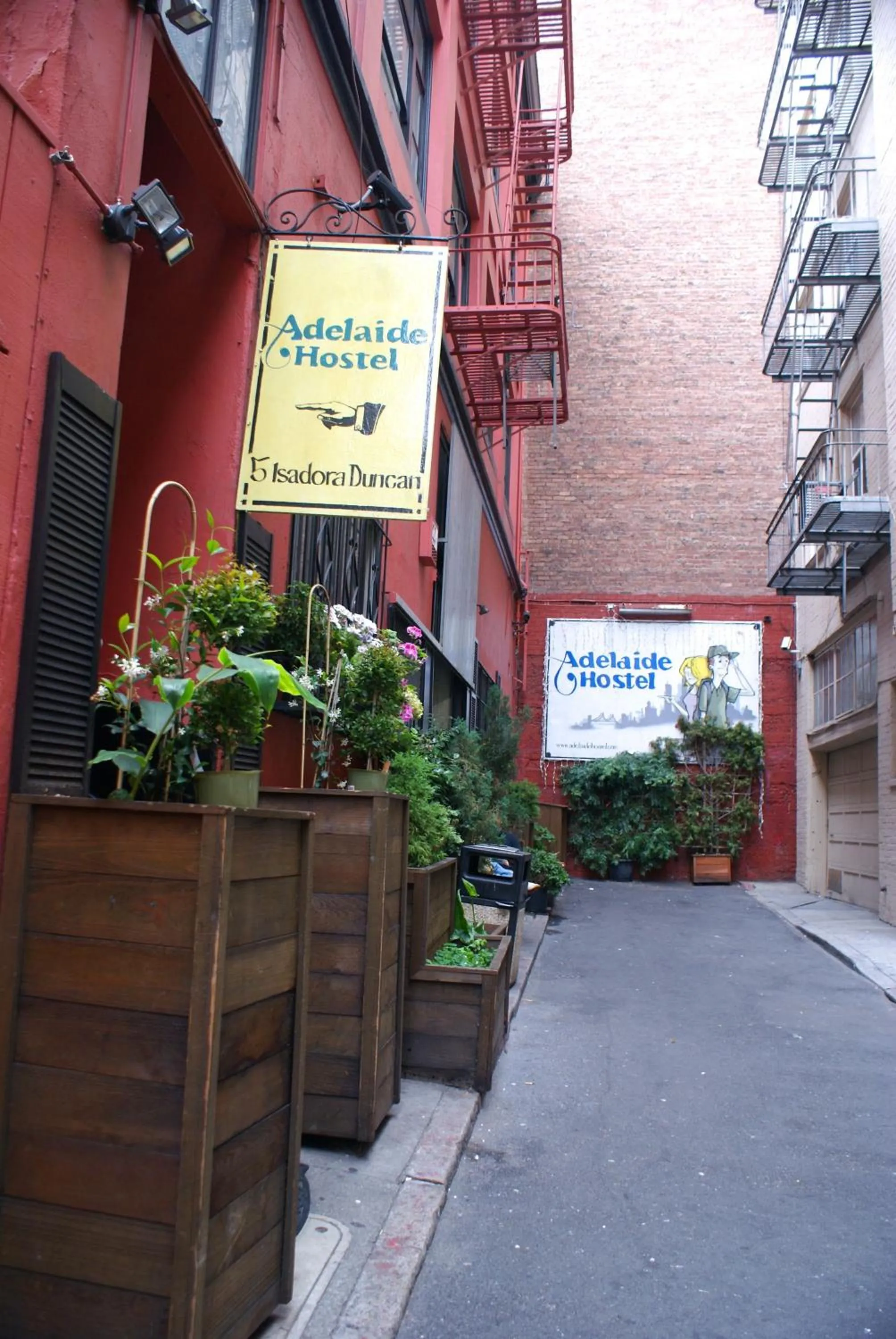 Facade/entrance in Adelaide Hostel