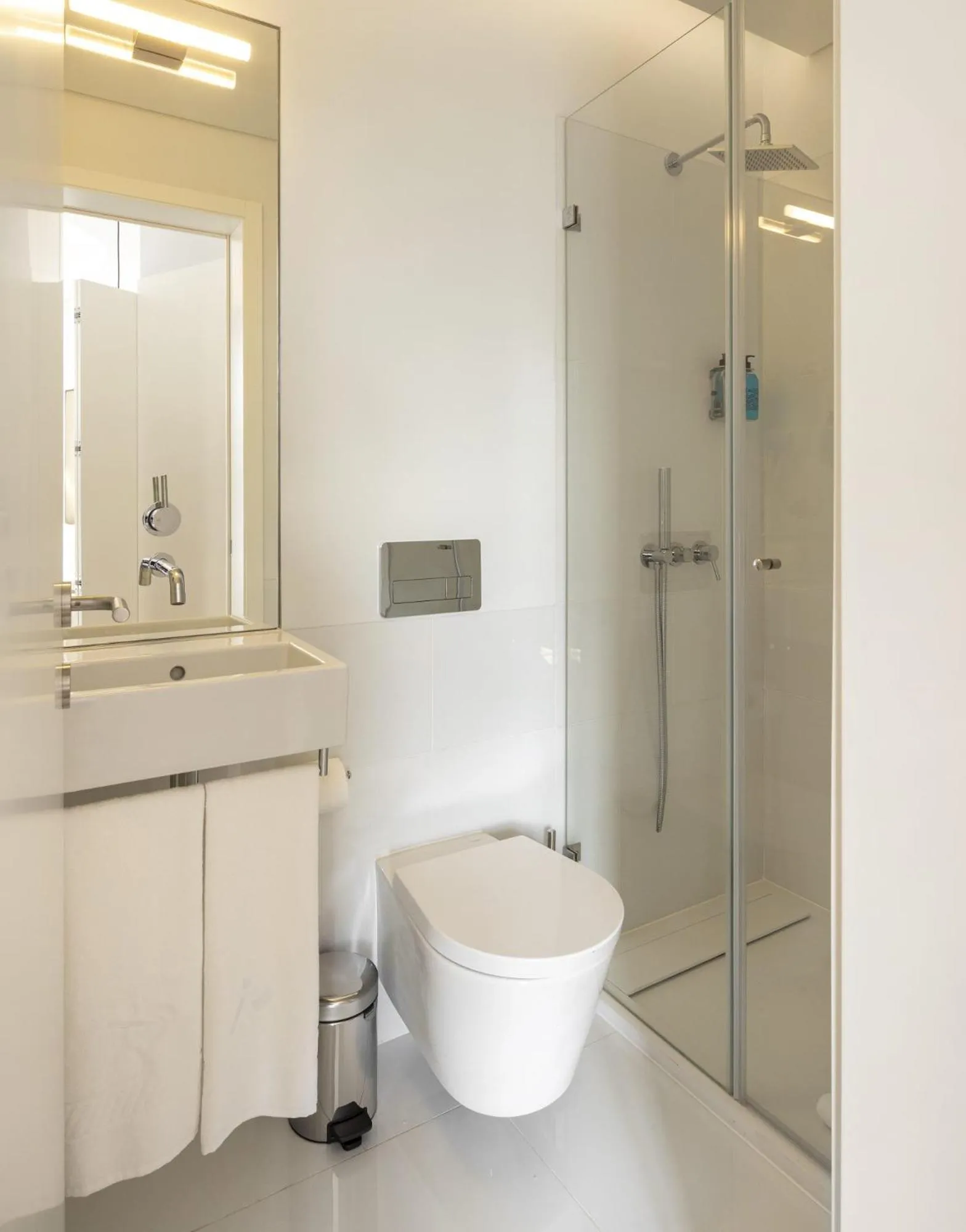 Bathroom in Lisbon Serviced Apartments - Madalena