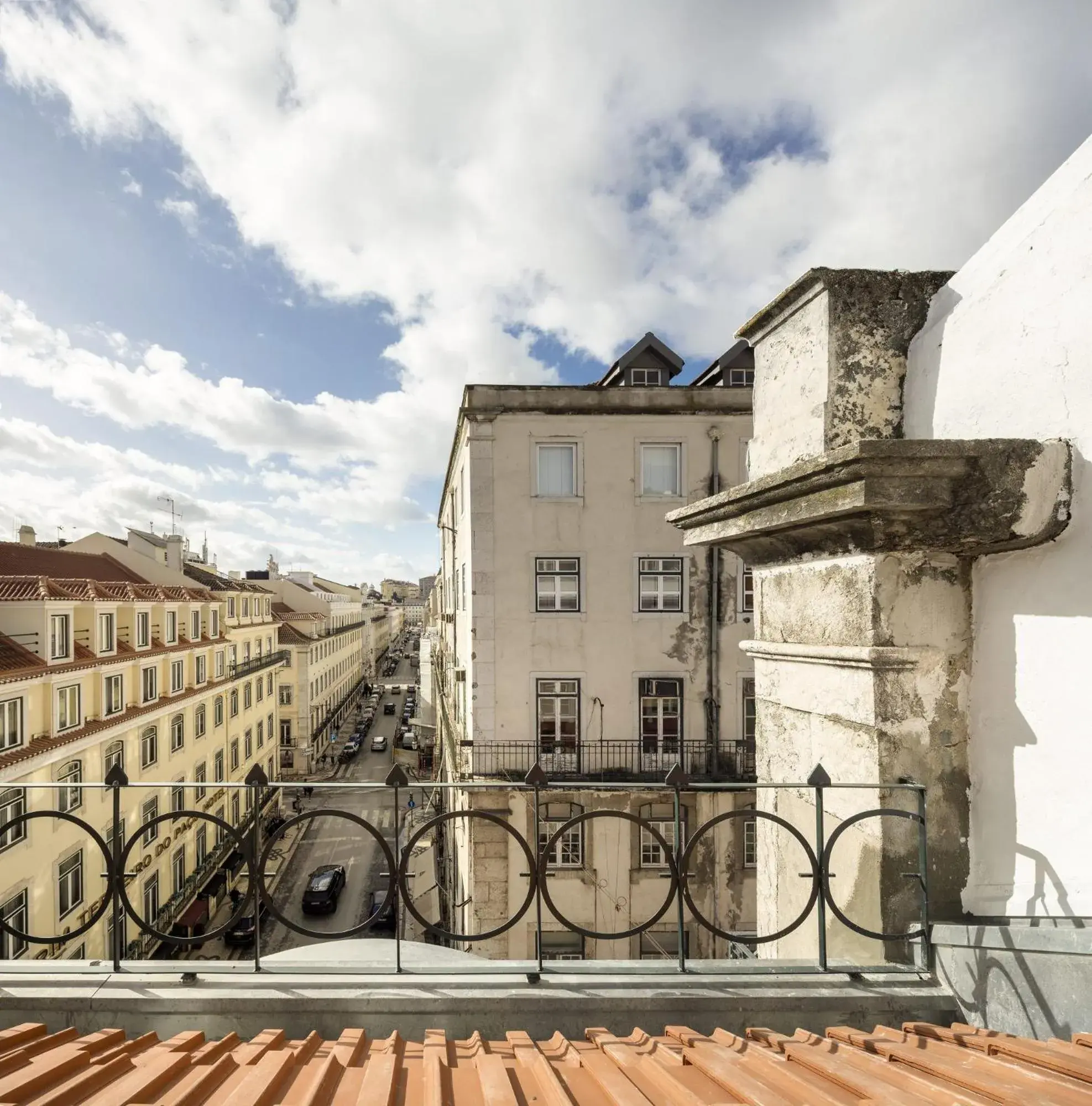 Street view in Lisbon Serviced Apartments - Madalena Street view in Lisbon Serviced Apartments - Madalena