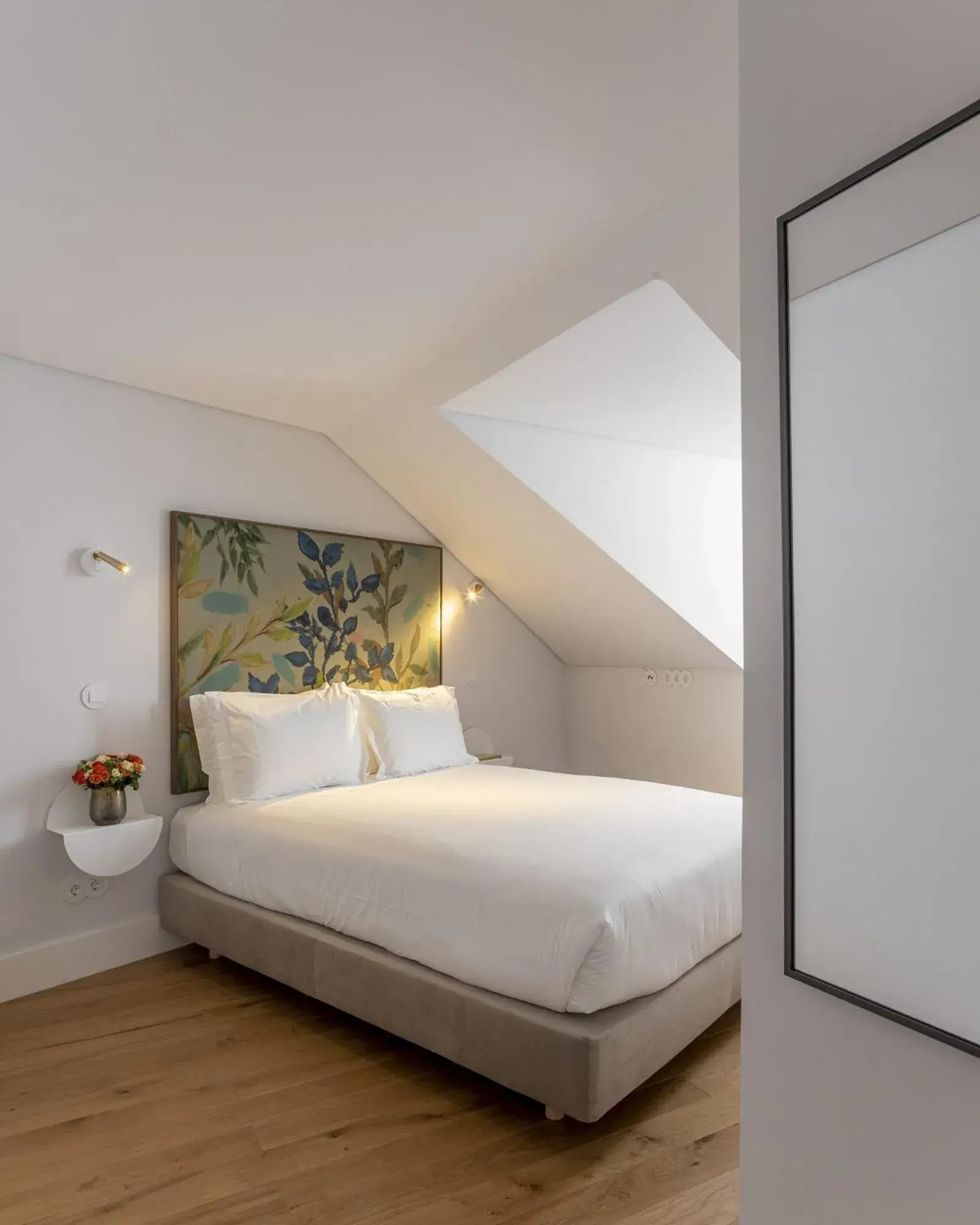 Bedroom, Bed in Lisbon Serviced Apartments - Madalena Bedroom, Bed in Lisbon Serviced Apartments - Madalena