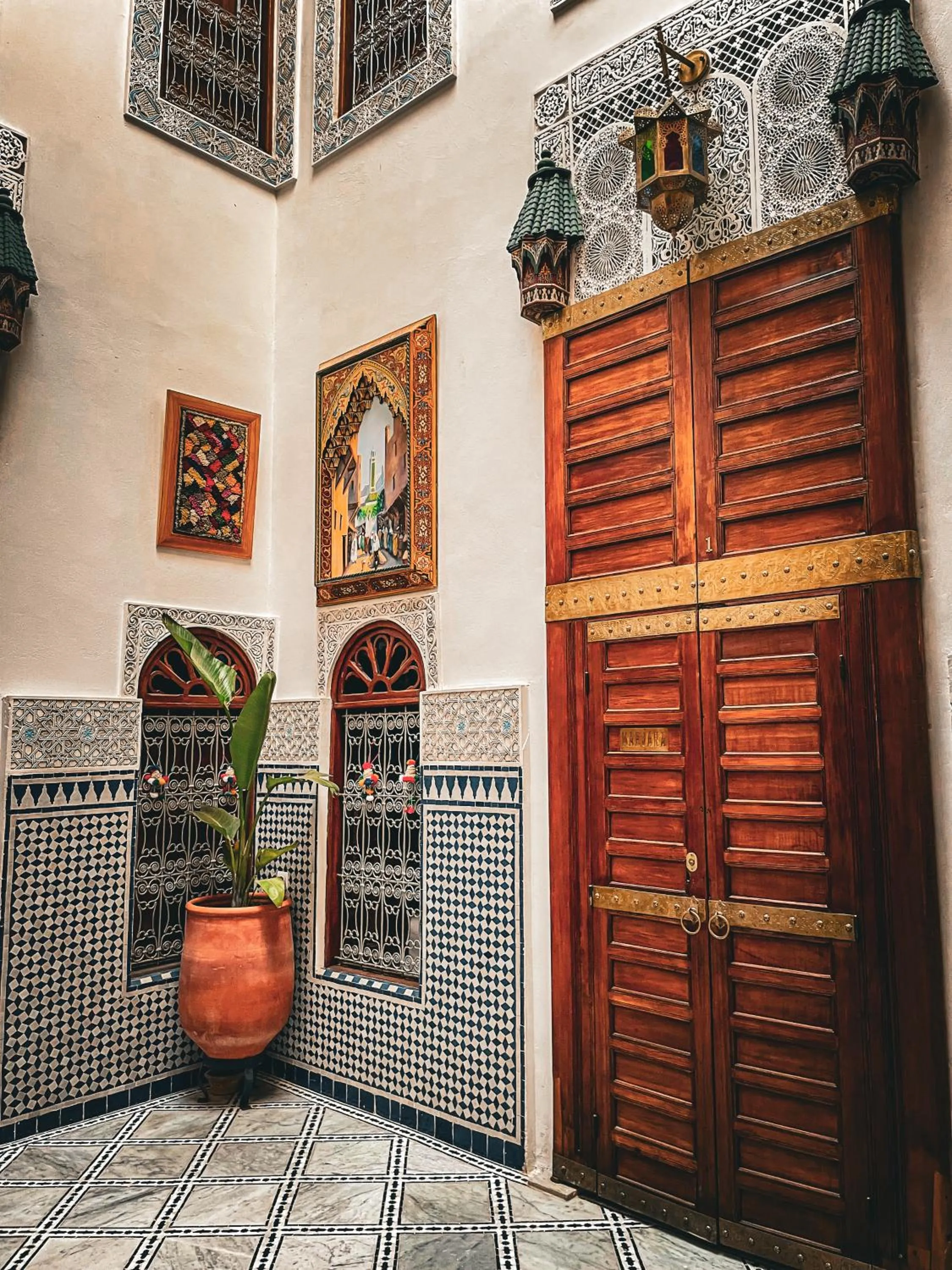 Property building in Riad Rasia