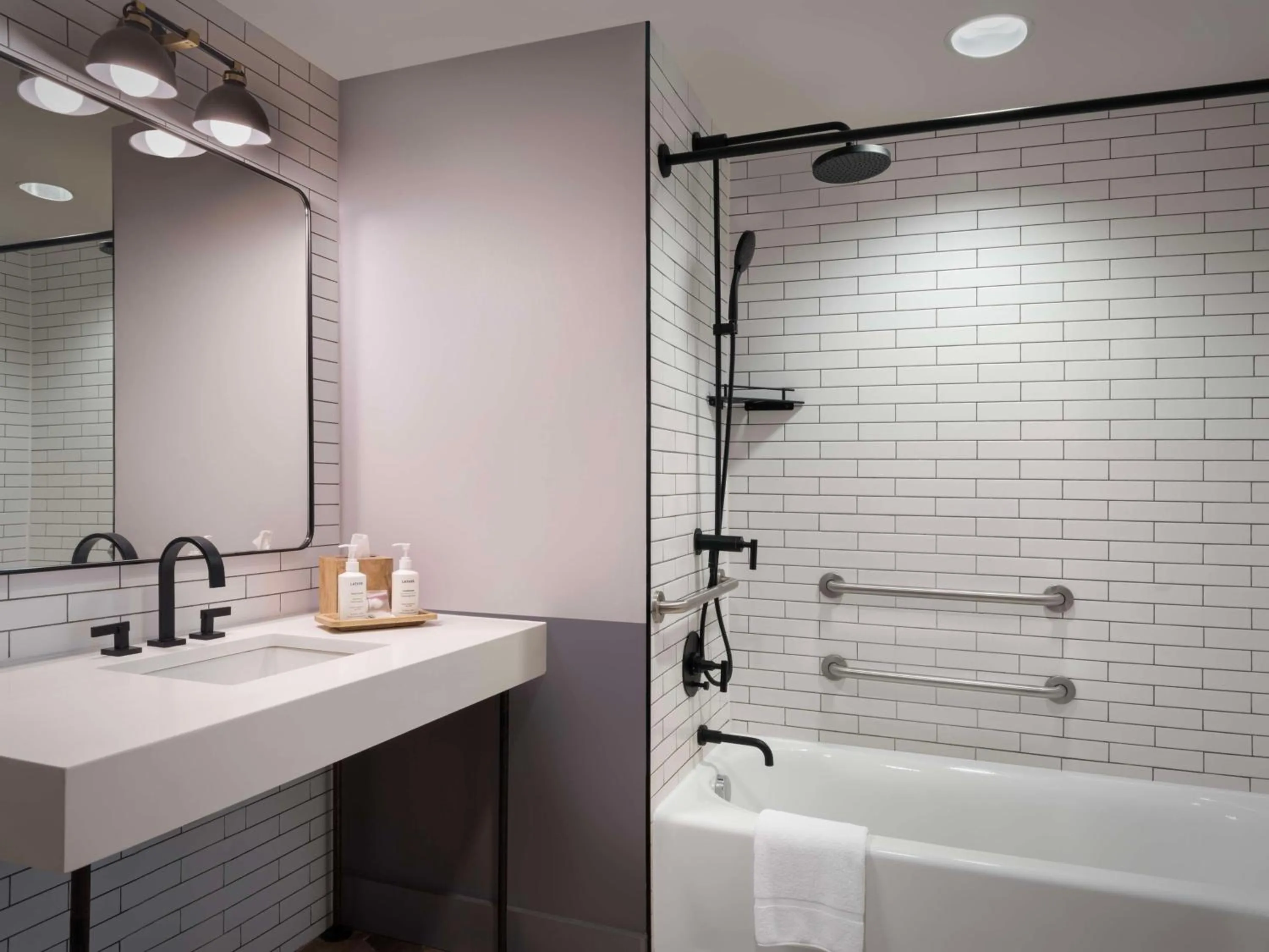 Bathroom in Freepoint Hotel Cambridge, Tapestry Collection by Hilton