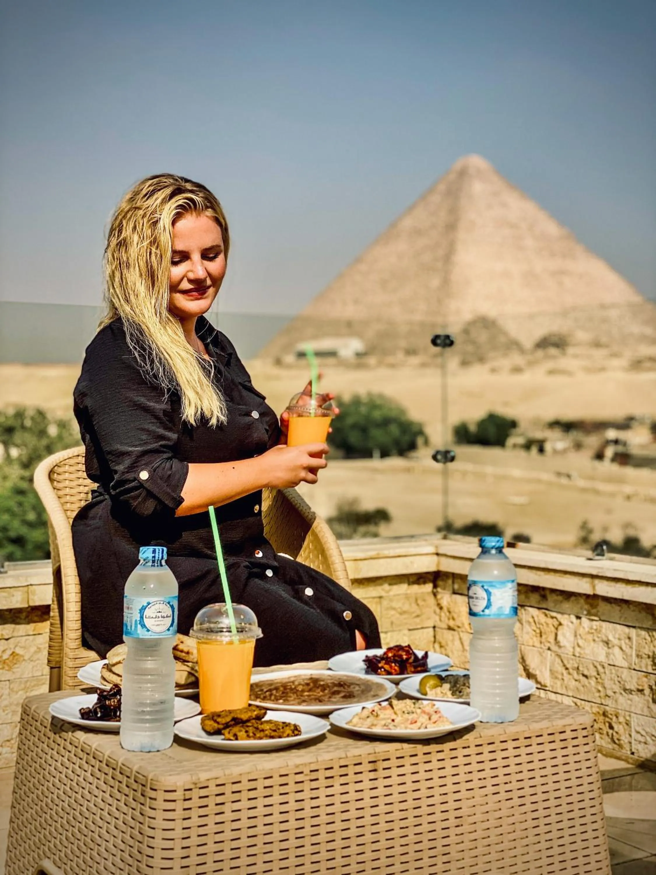 Day in Sahara Pyramids Inn