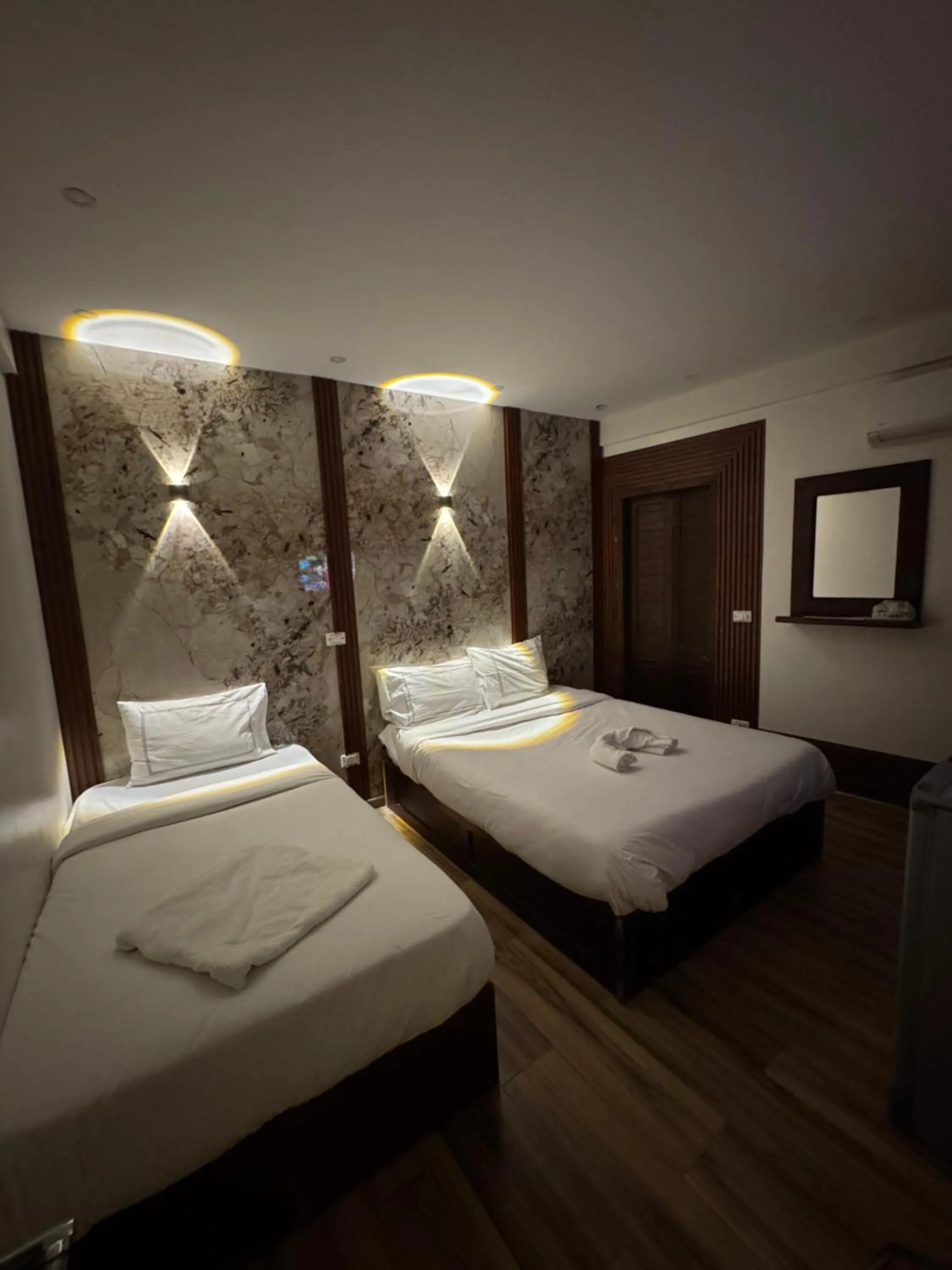 Bed in Sahara Pyramids Inn