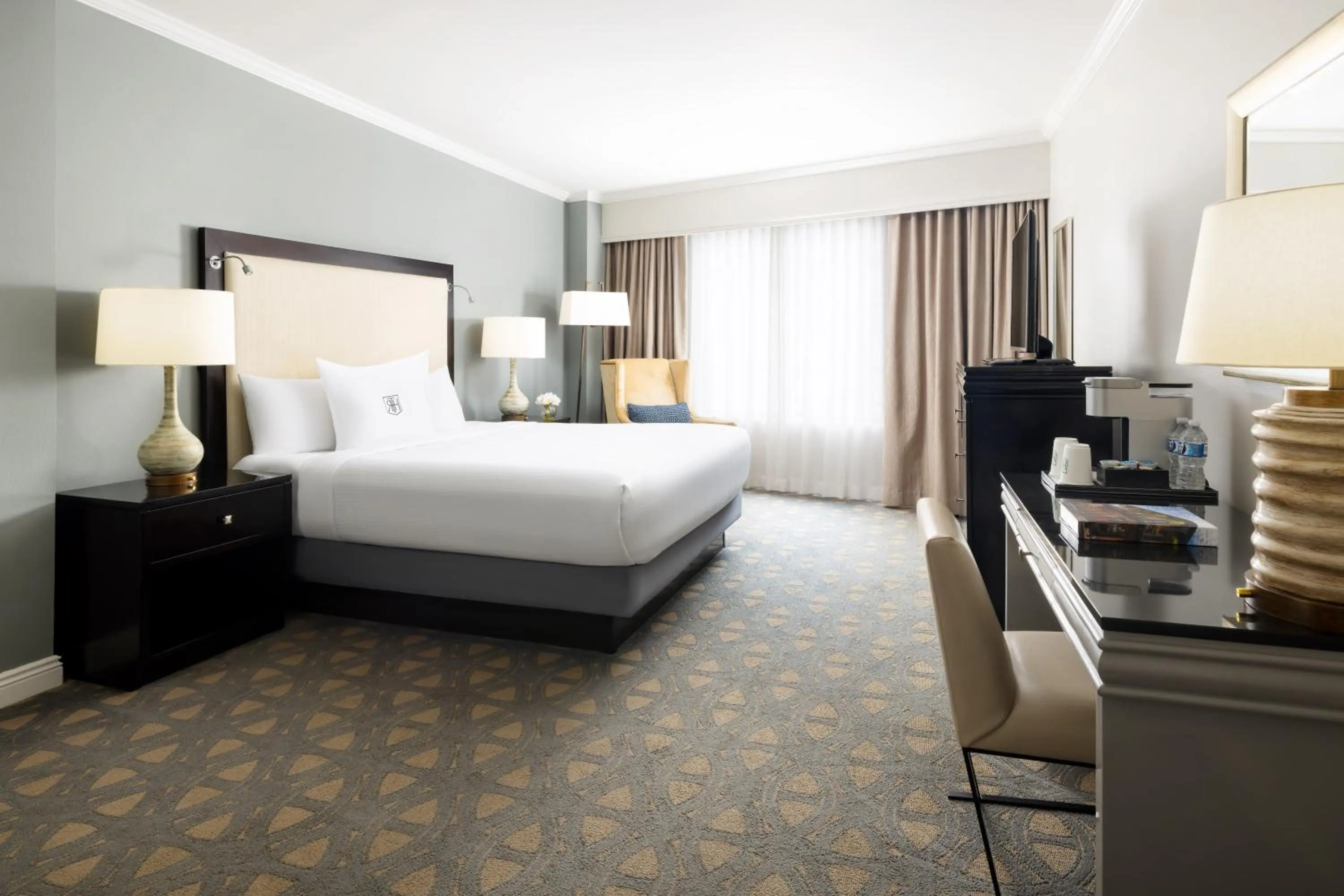 Bedroom, Bed in Riverfront Hotel New Orleans