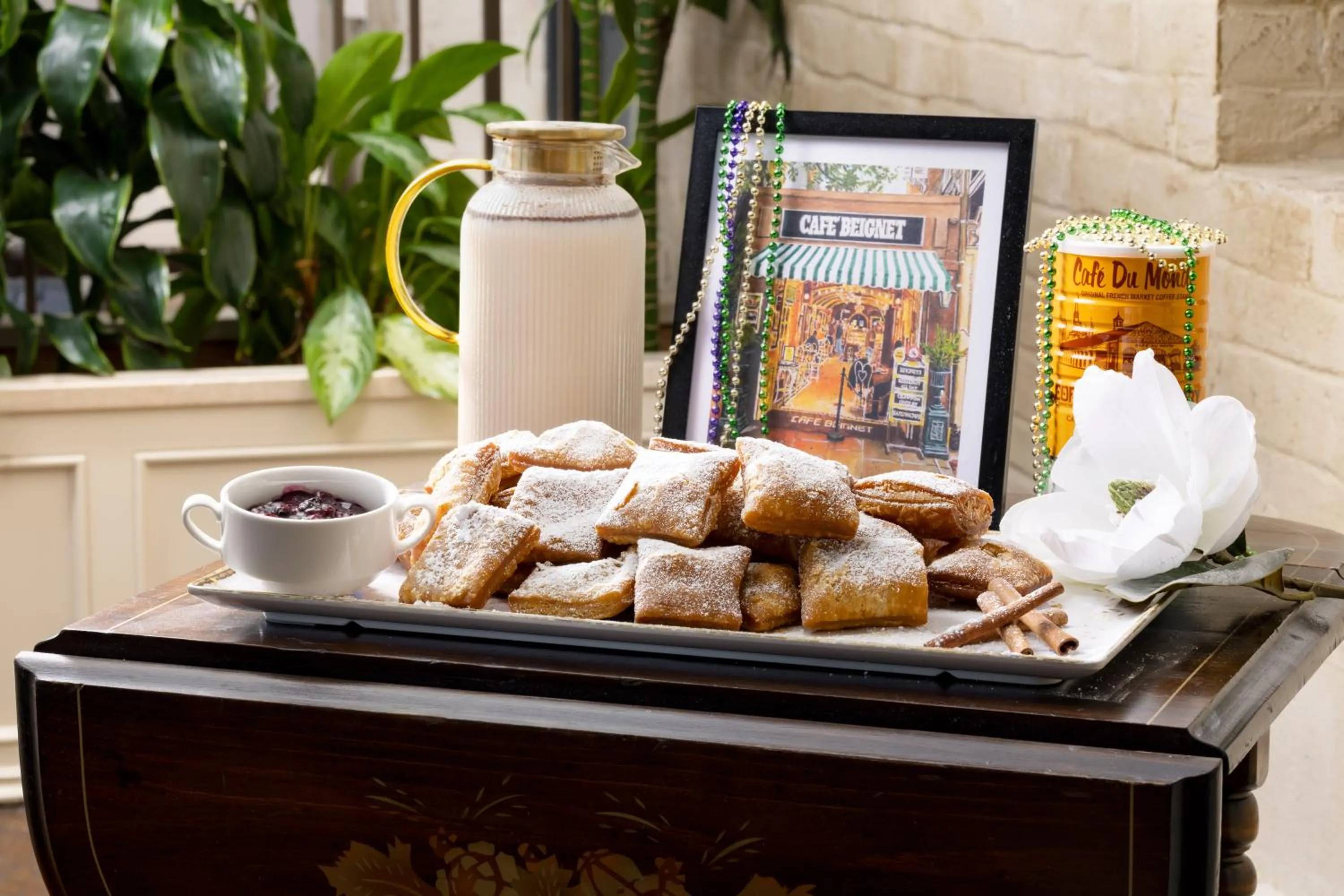 Food in Riverfront Hotel New Orleans