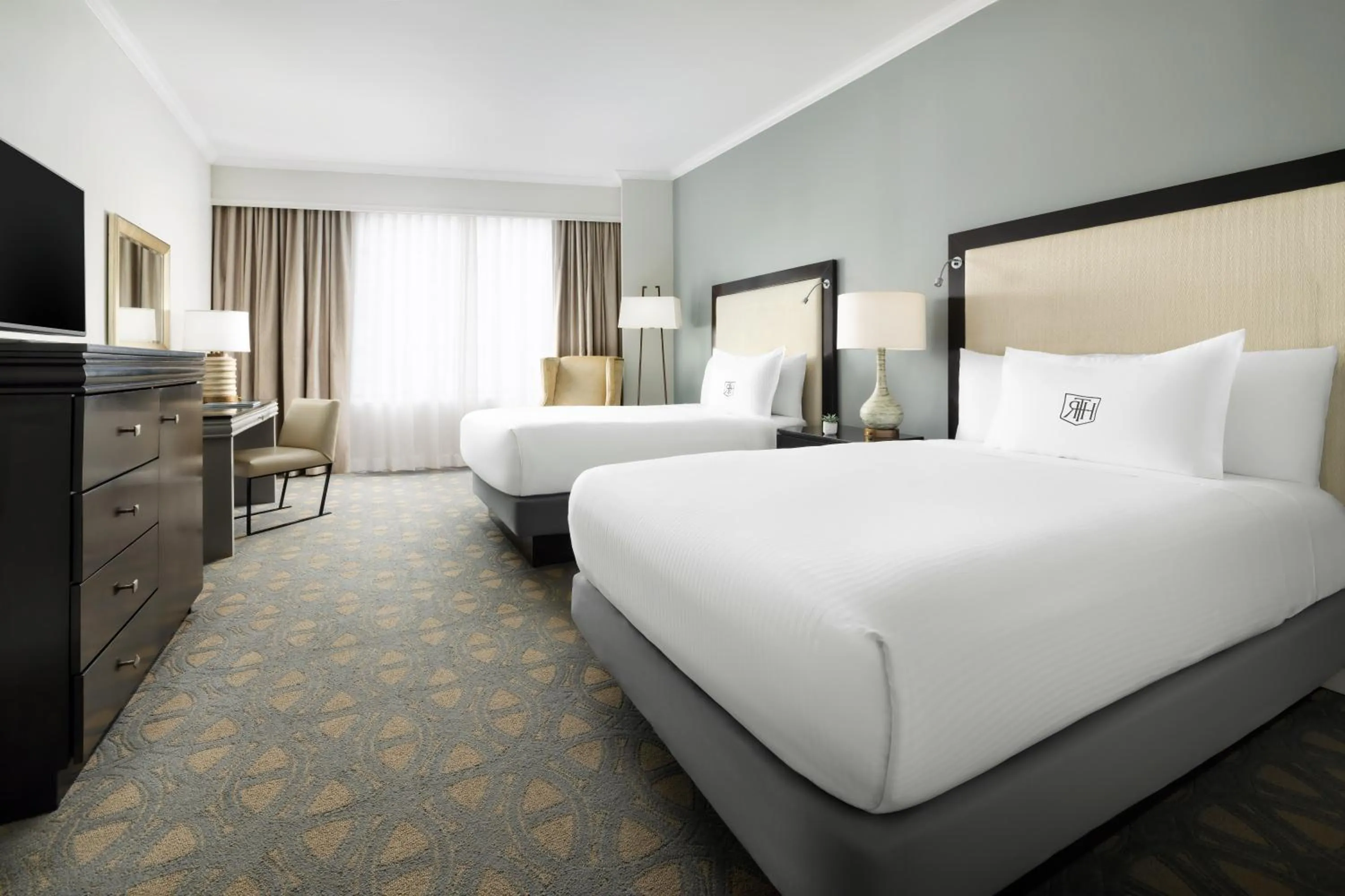 Bedroom, Bed in Riverfront Hotel New Orleans