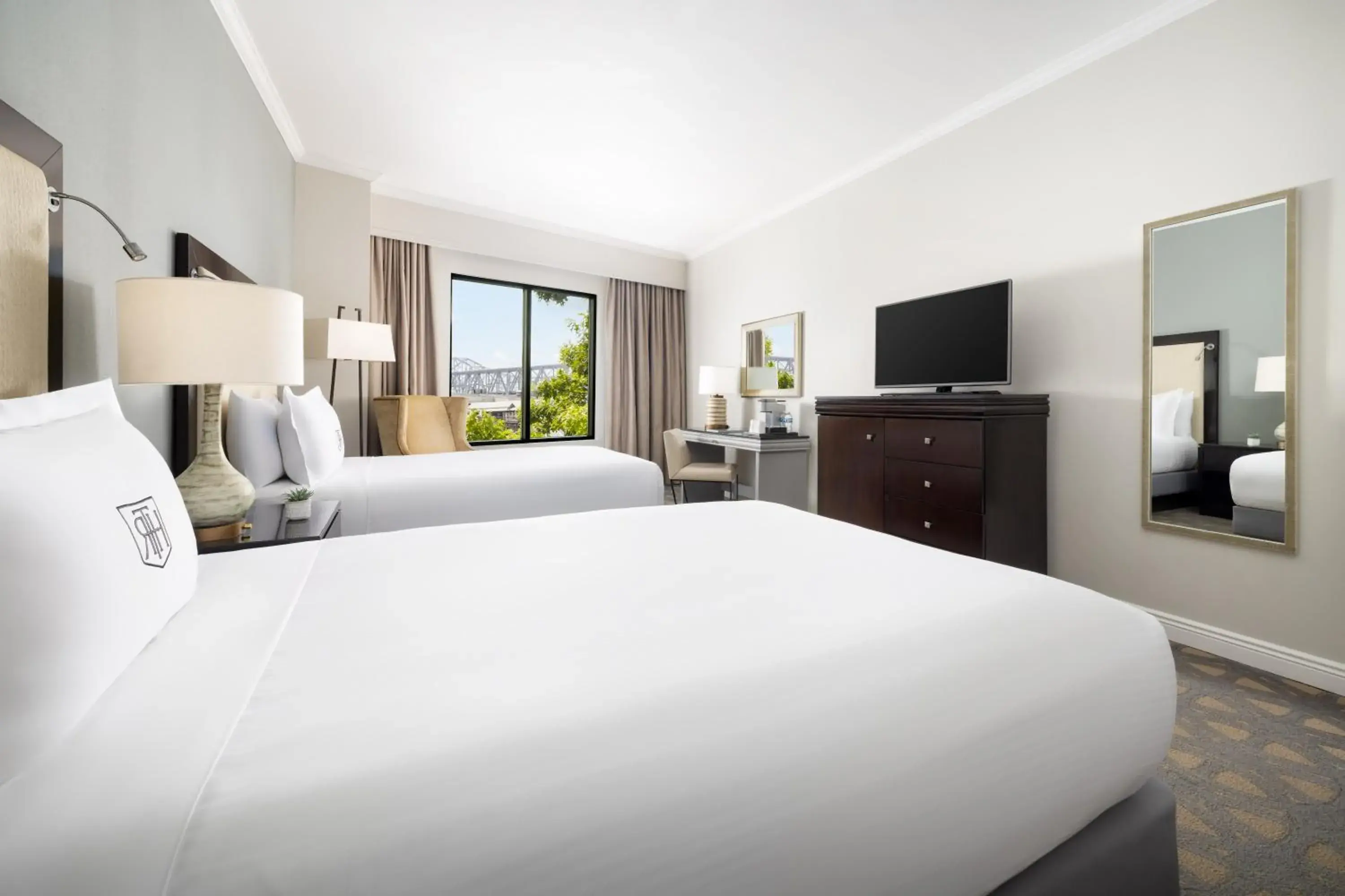 Bedroom, Bed in Riverfront Hotel New Orleans Bedroom, Bed in Riverfront Hotel New Orleans