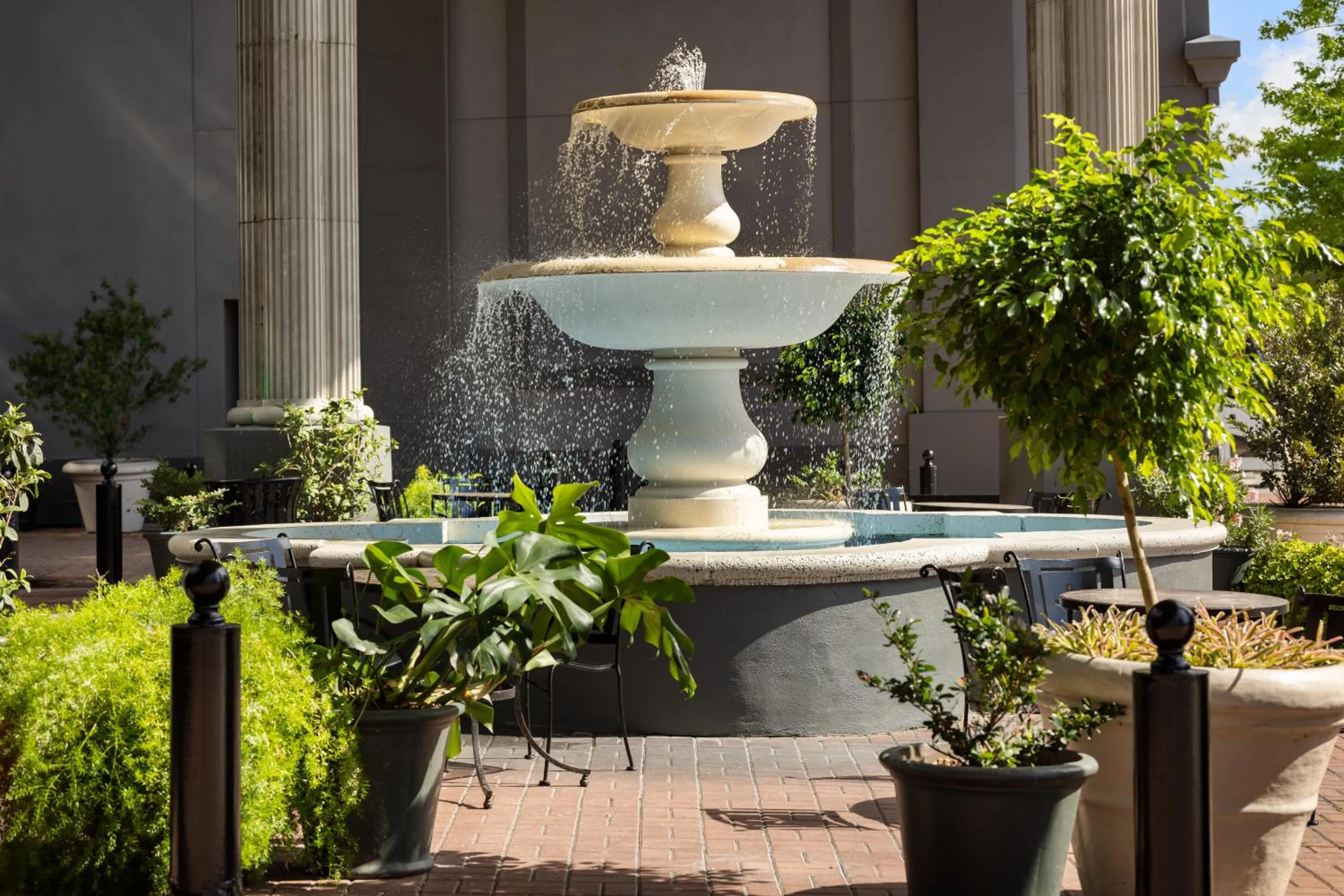 Facade/entrance in Riverfront Hotel New Orleans