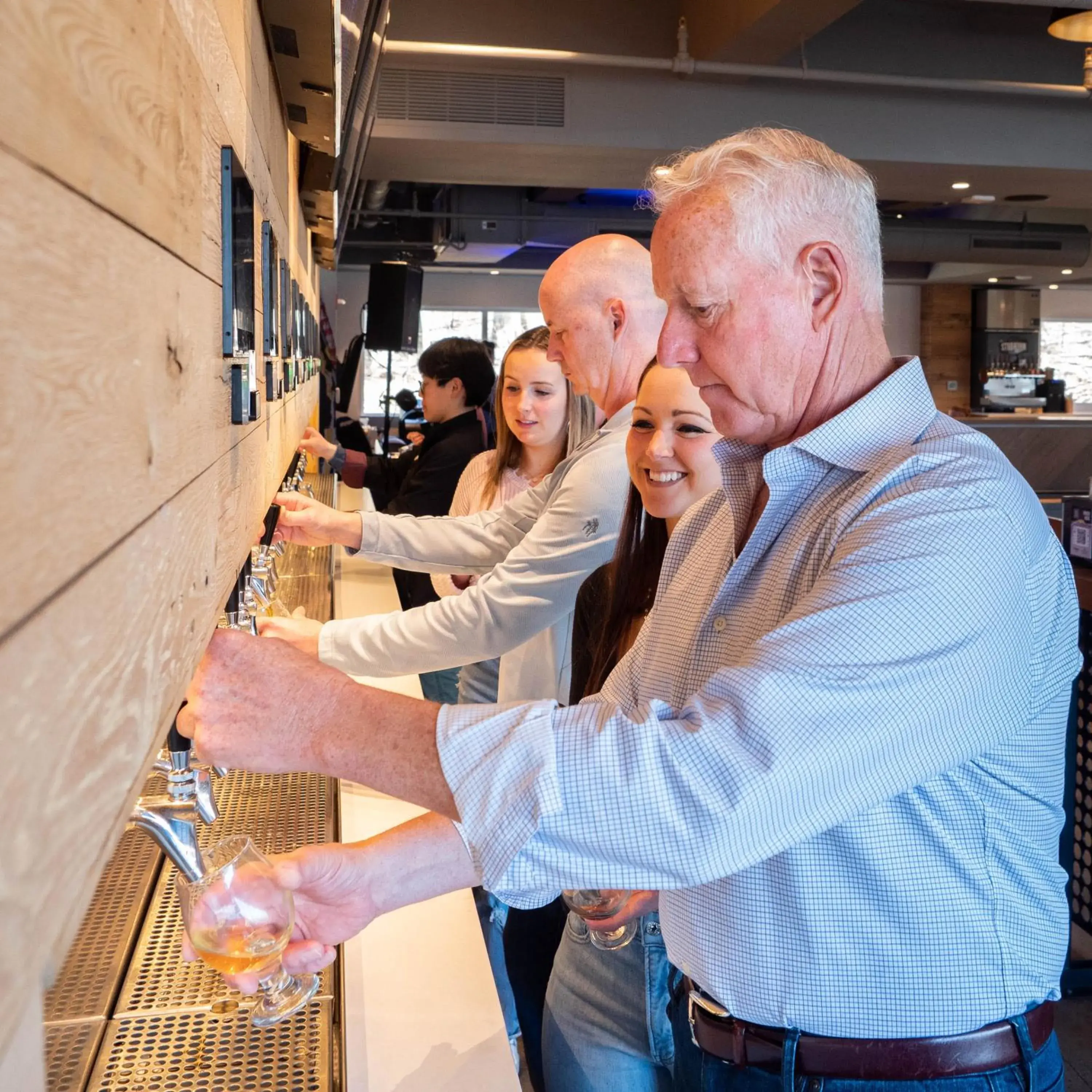 Restaurant/places to eat in Studio Allston Hotel Boston Restaurant/places to eat in Studio Allston Hotel Boston